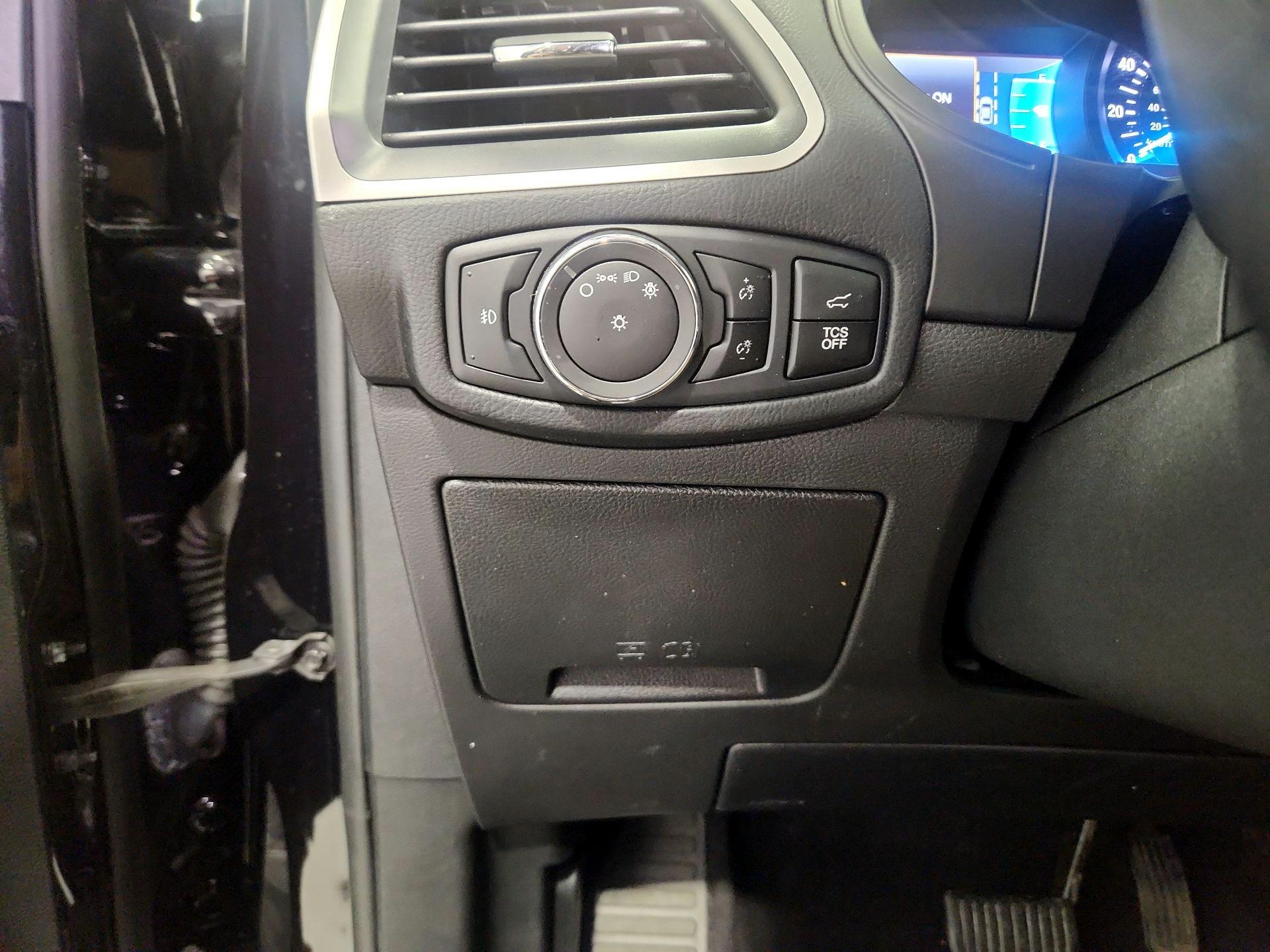 Thumbnail: 2023 Ford Edge - 13