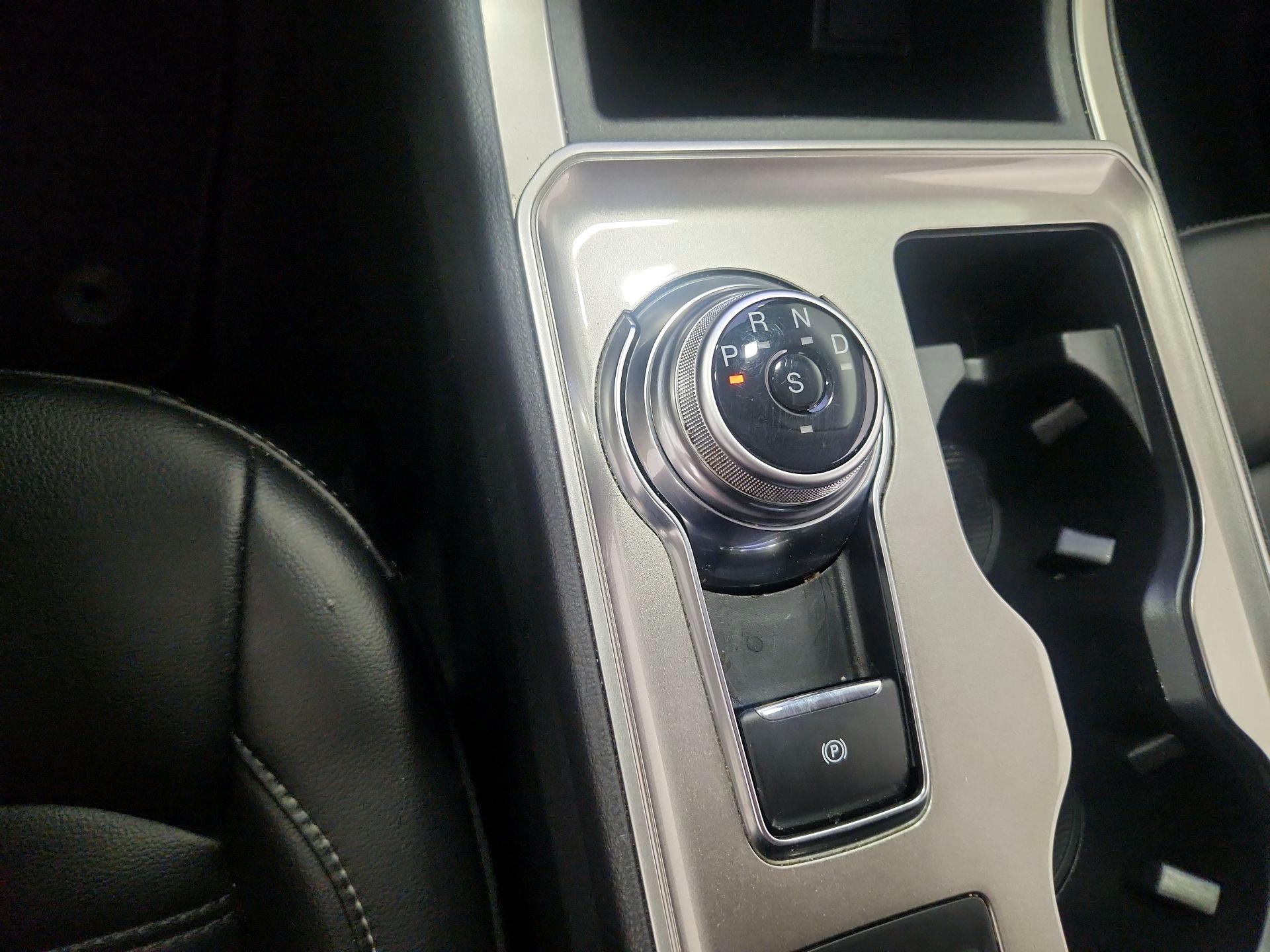 Thumbnail: 2023 Ford Edge - 17