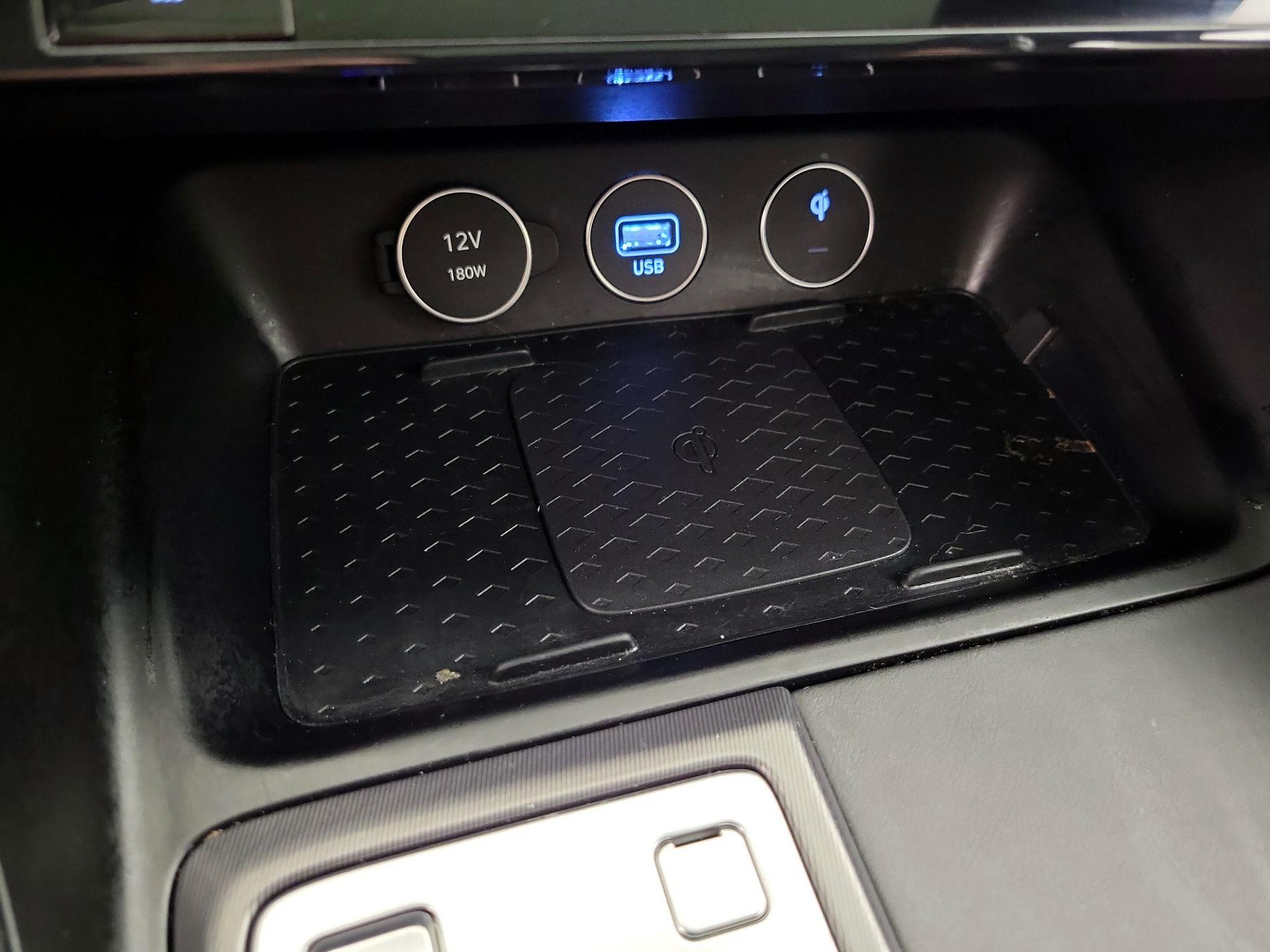 Thumbnail: 2024 Genesis G70 - 19