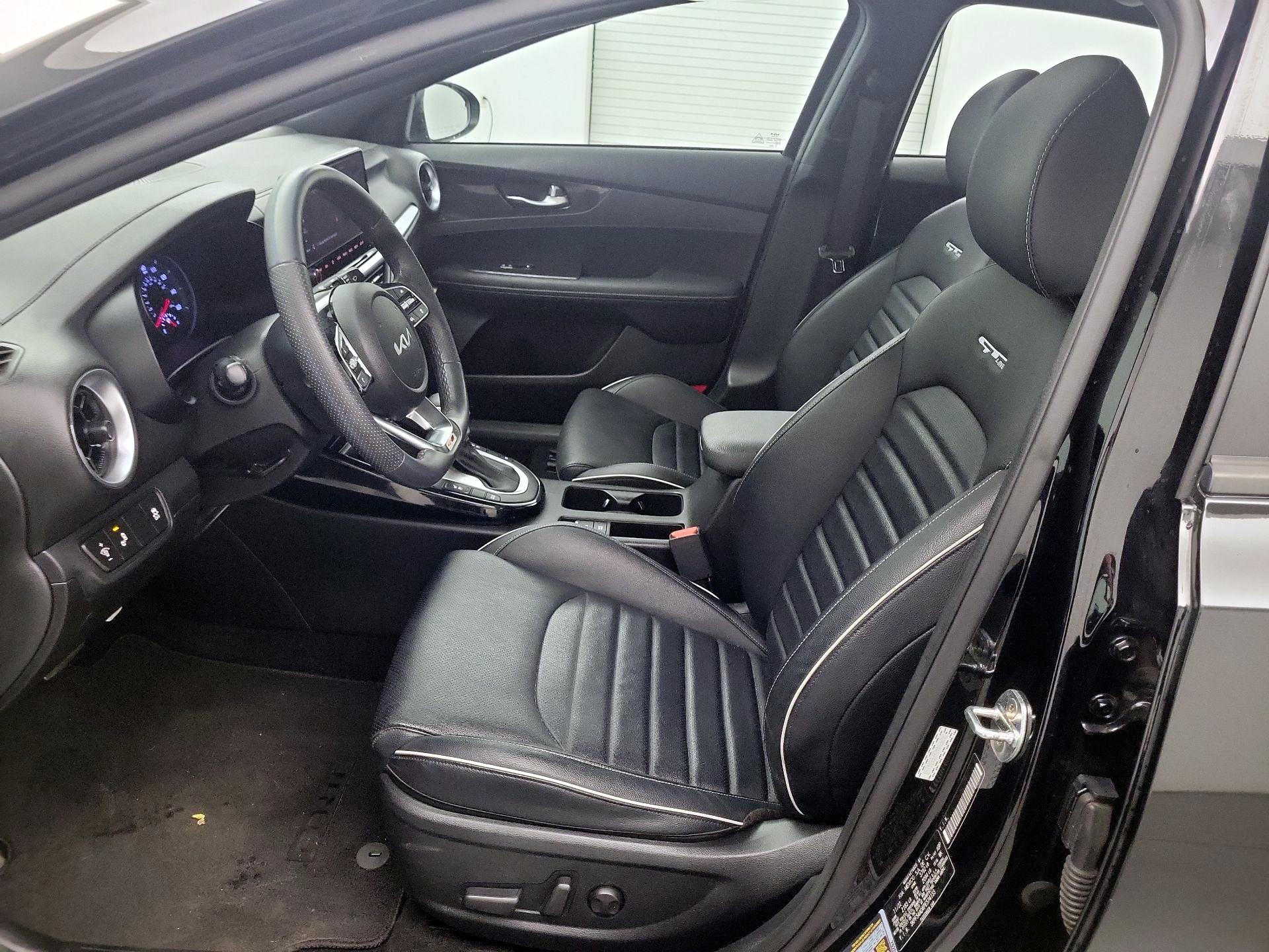 Thumbnail: 2023 Kia Forte - 11