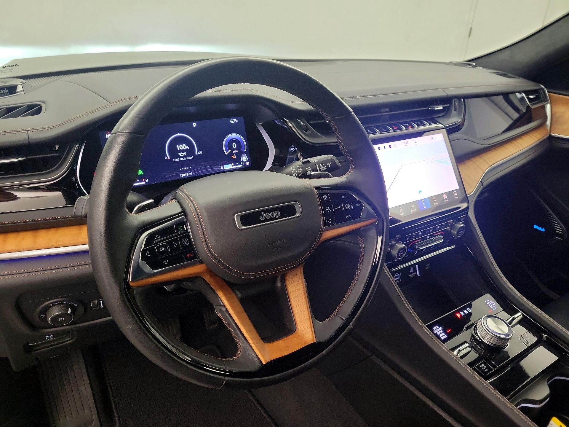 Thumbnail: 2022 Jeep Grand Cherokee L - 9