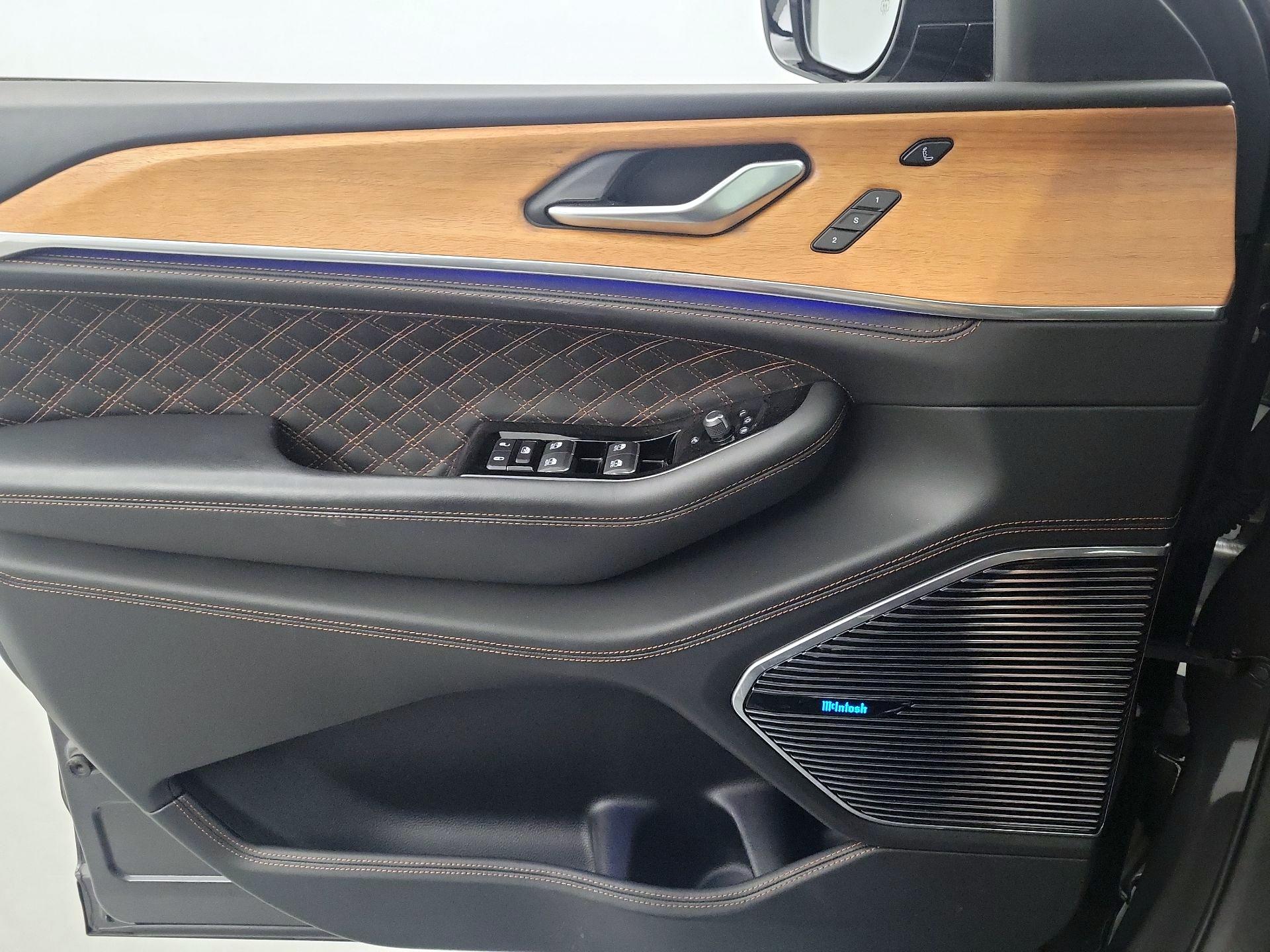 Thumbnail: 2022 Jeep Grand Cherokee L - 12