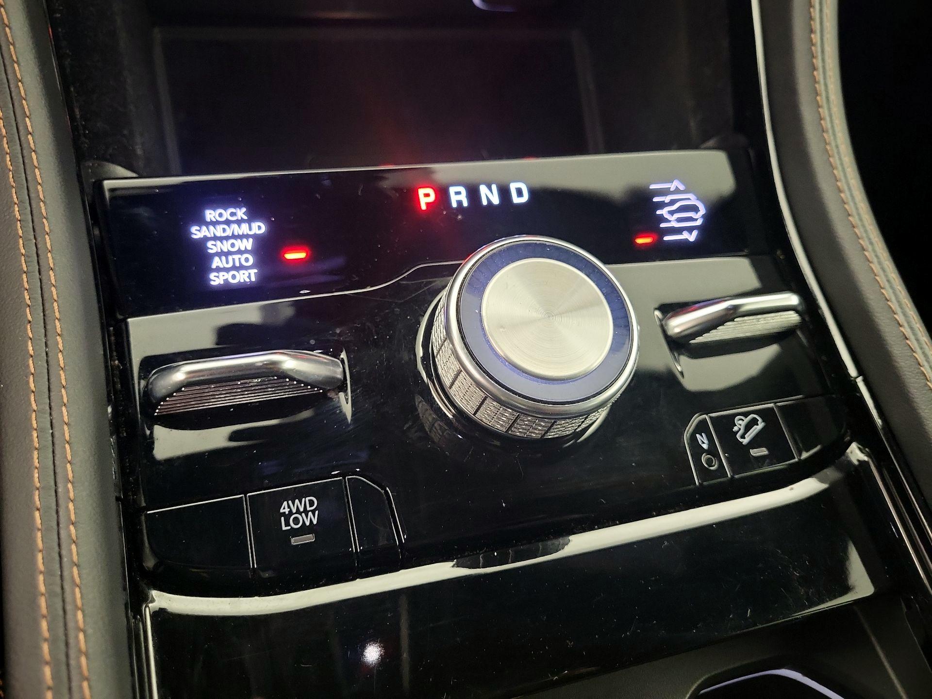 Thumbnail: 2022 Jeep Grand Cherokee L - 17