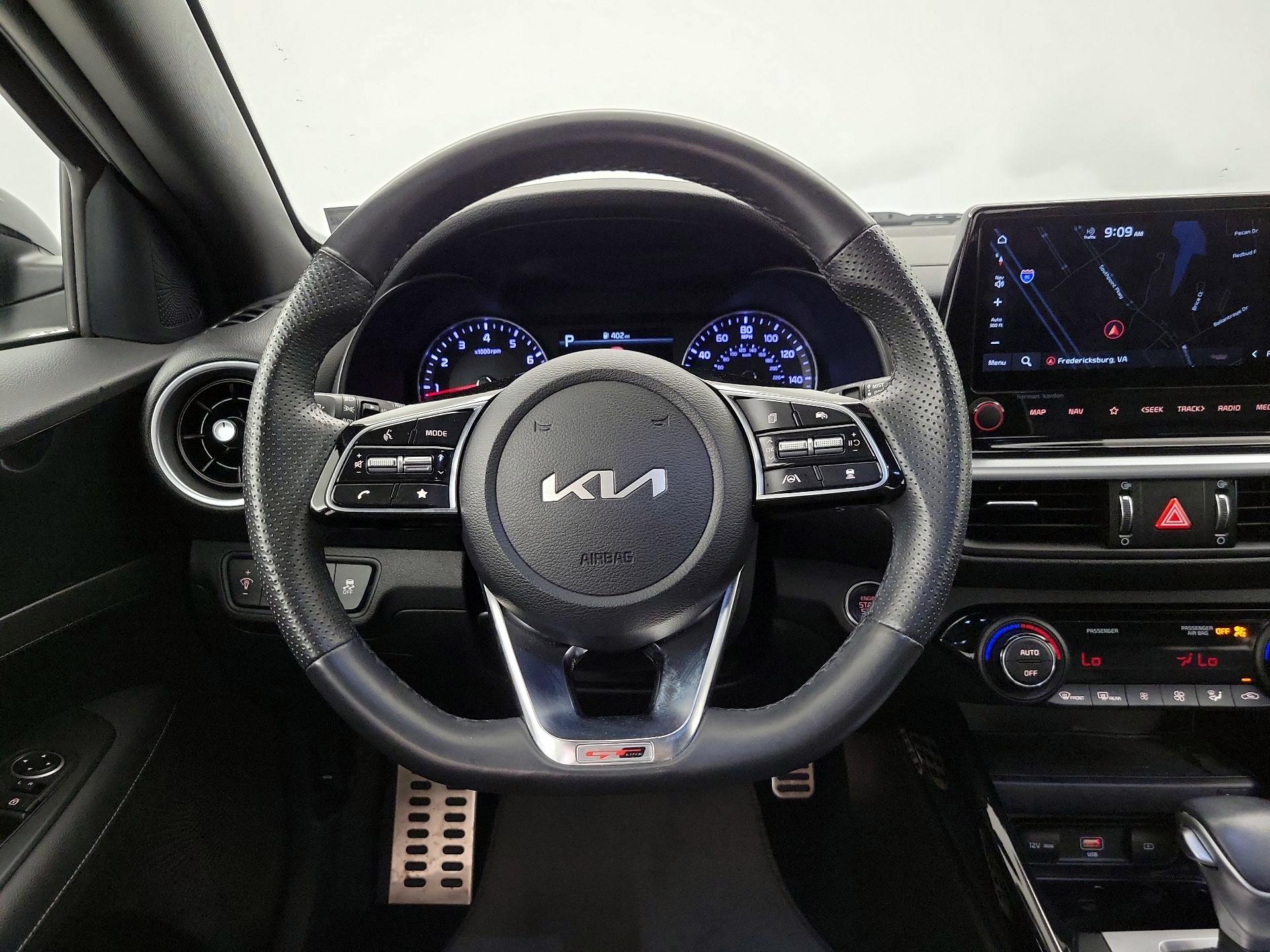 Thumbnail: 2023 Kia Forte - 10