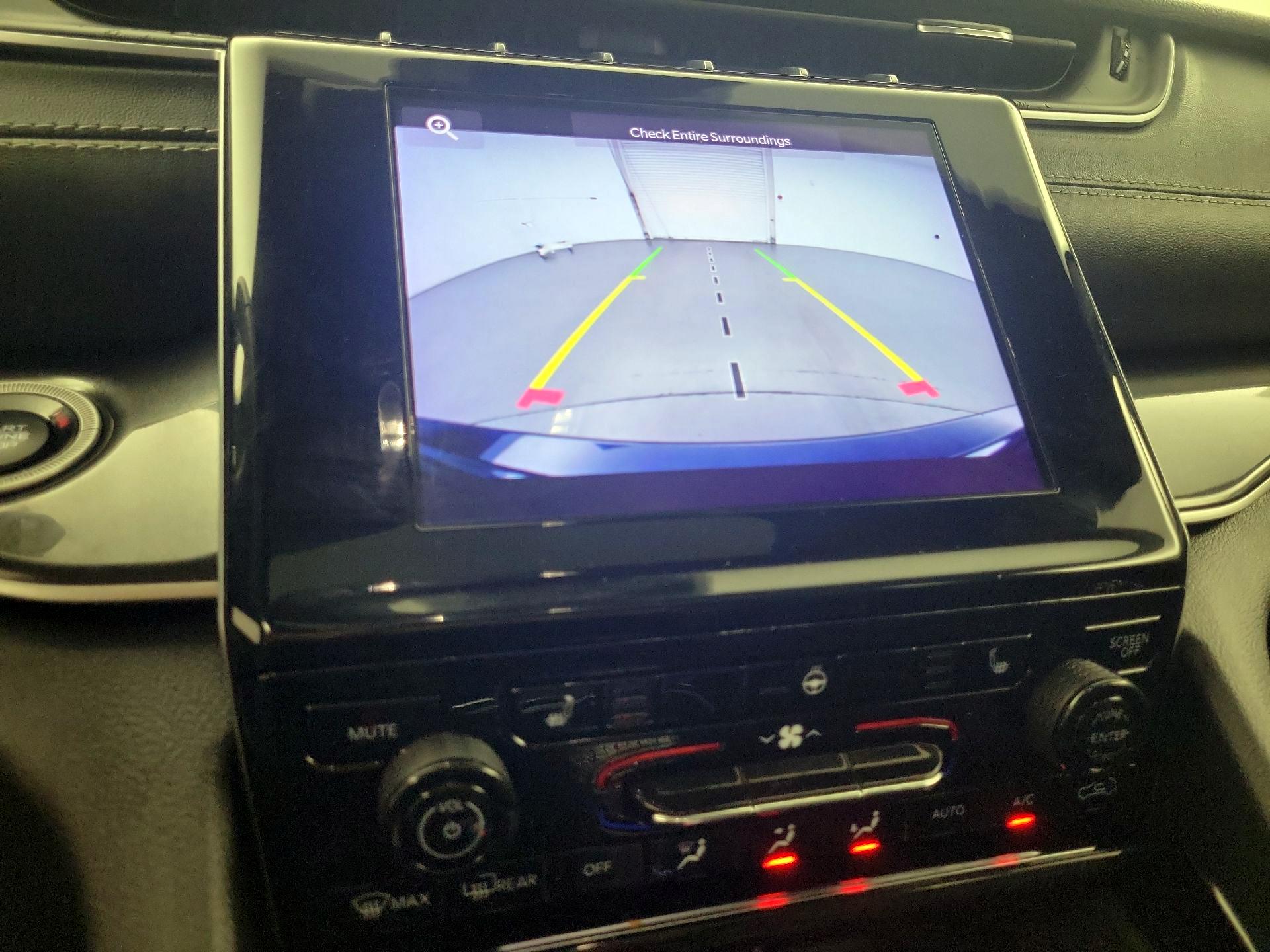 Thumbnail: 2022 Jeep Grand Cherokee - 14