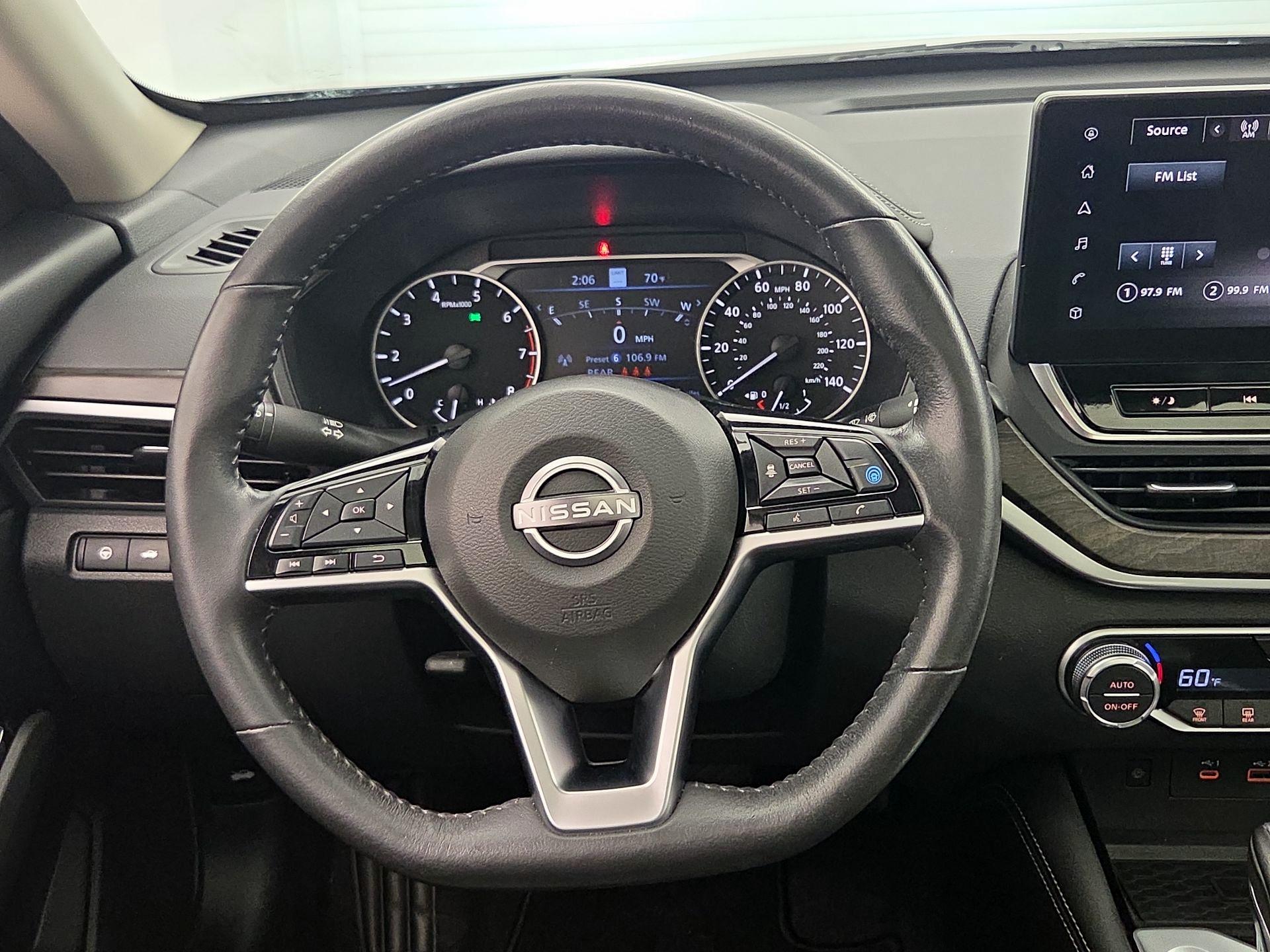 Thumbnail: 2023 Nissan Altima - 10