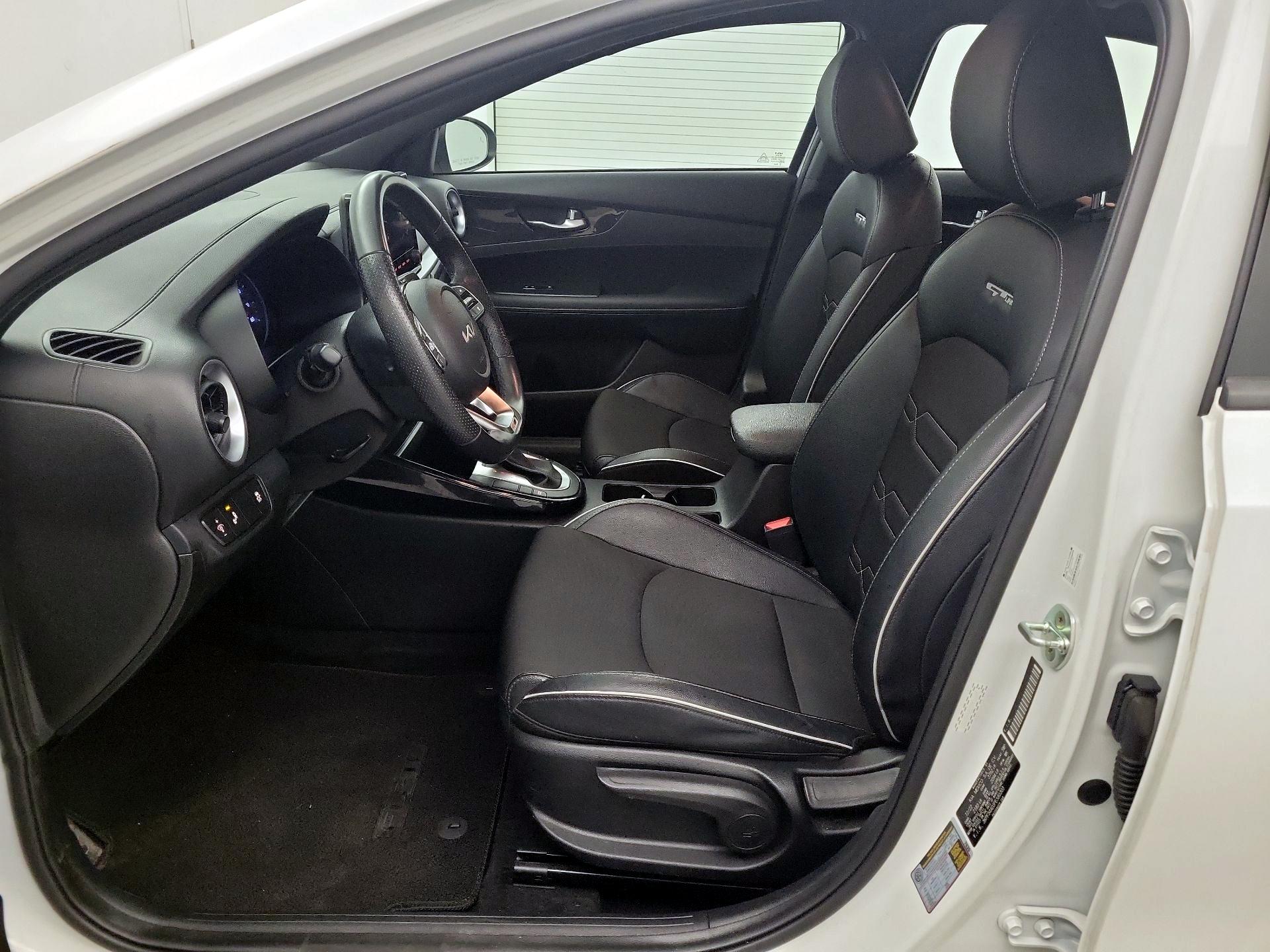 Thumbnail: 2023 Kia Forte - 11