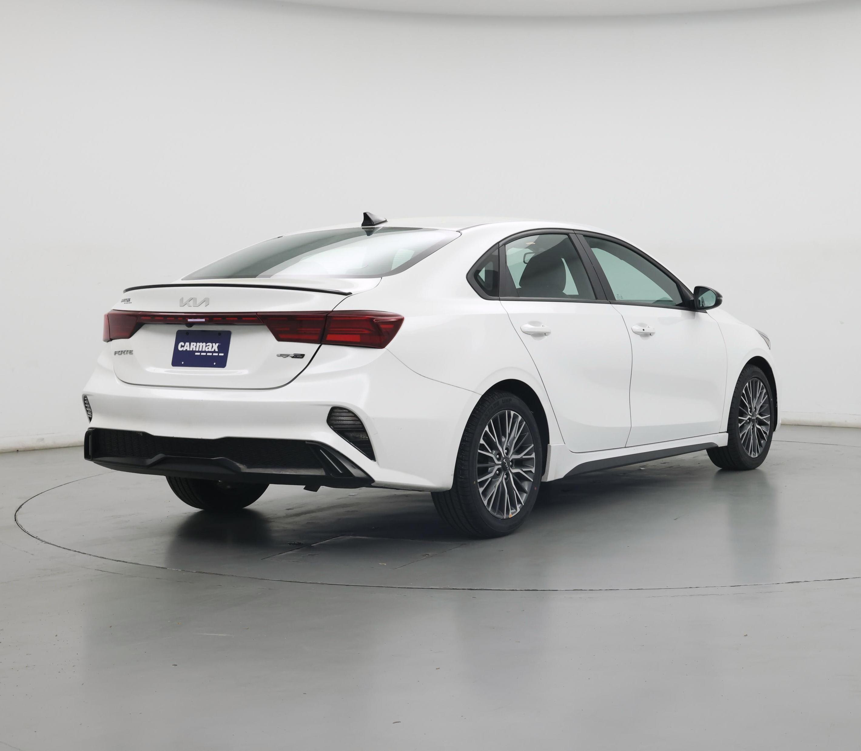 Thumbnail: 2023 Kia Forte - 8