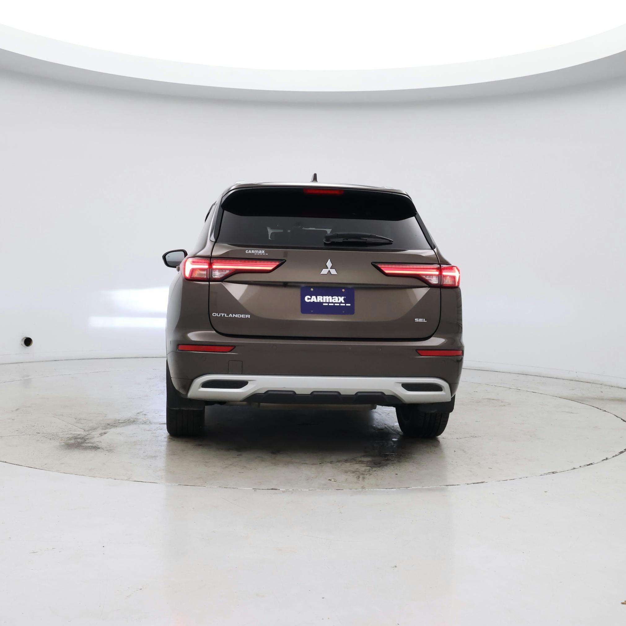 Thumbnail: 2022 Mitsubishi Outlander - 6