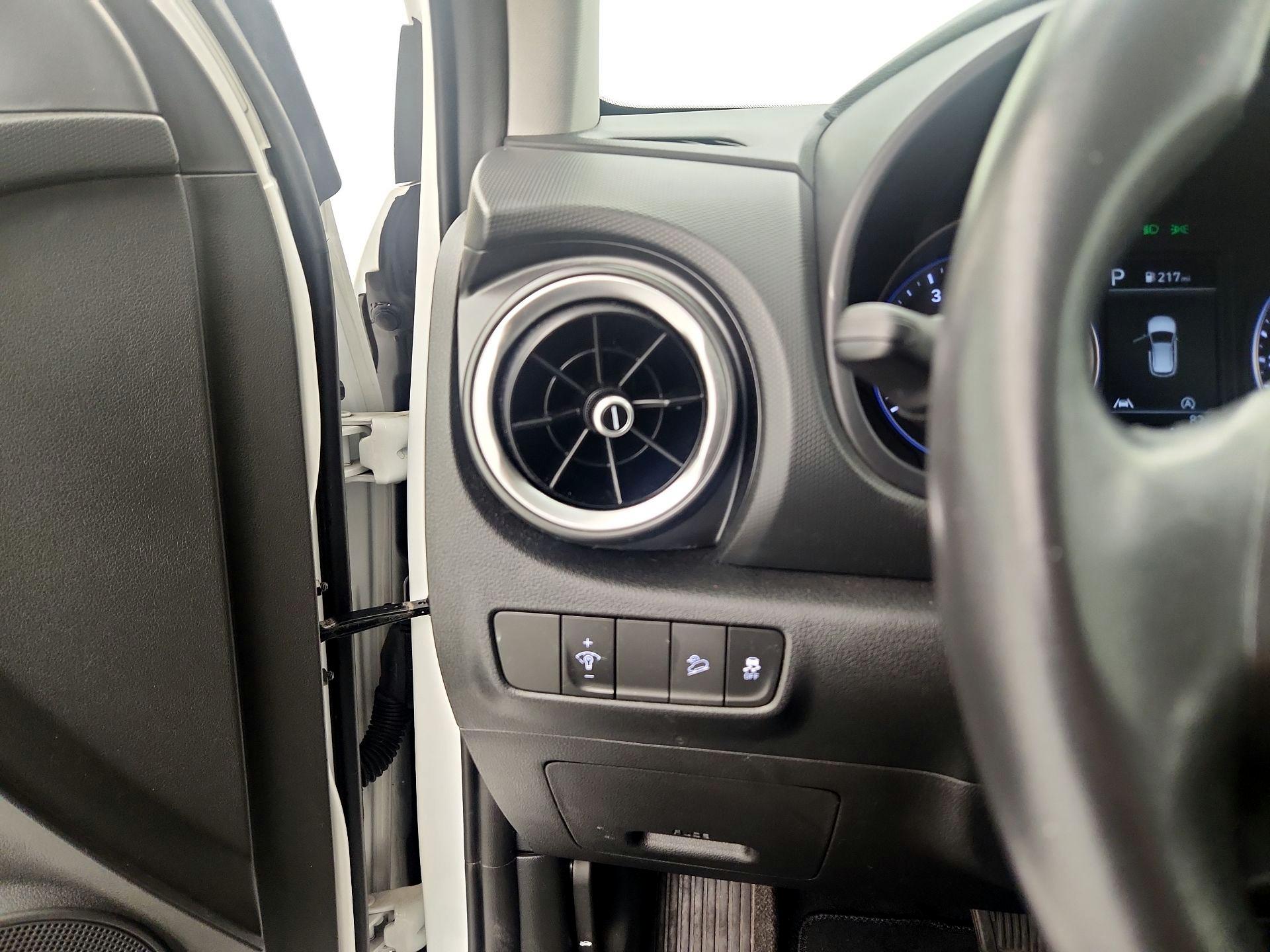 Thumbnail: 2023 Hyundai Kona - 13