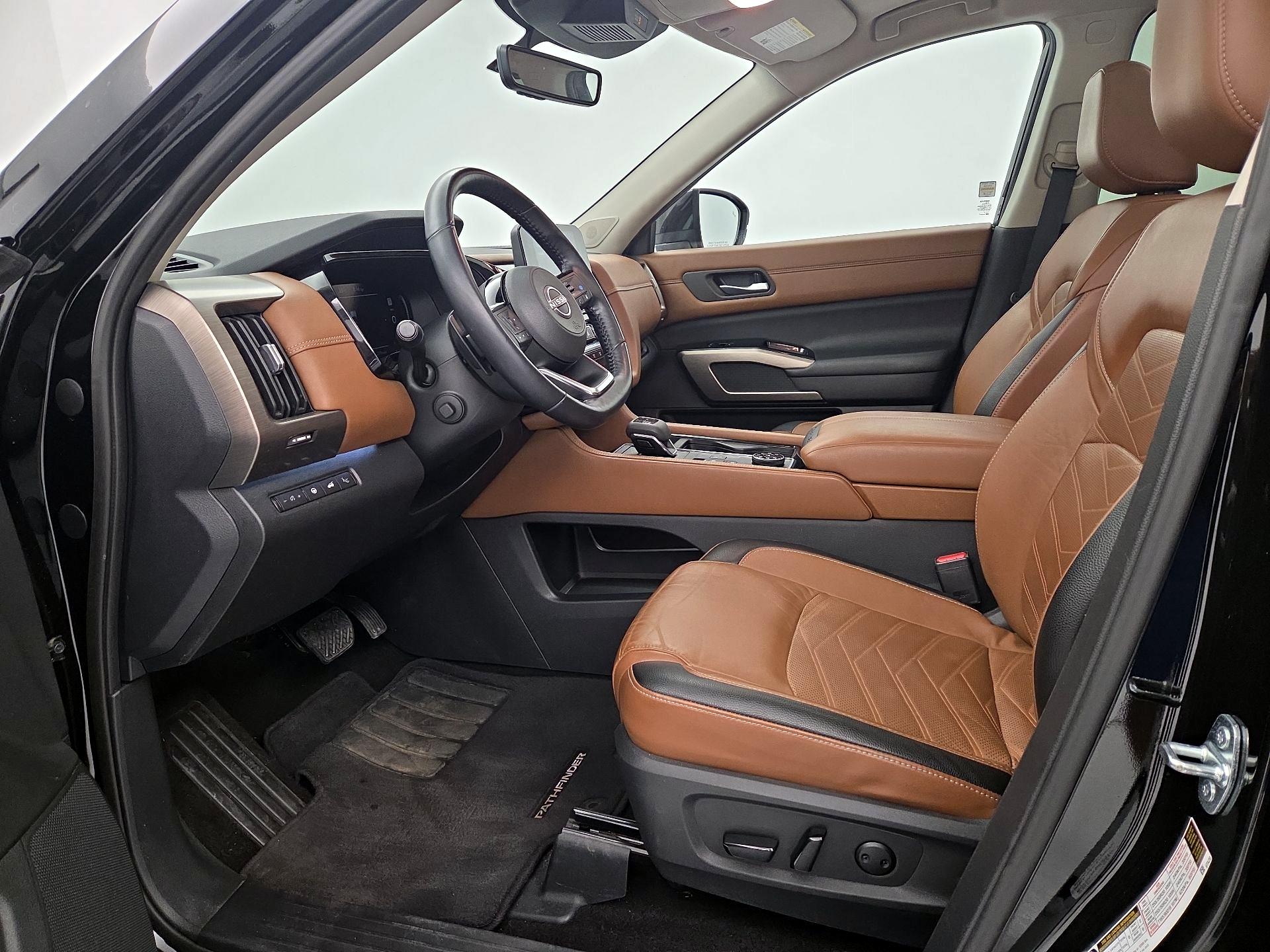 Thumbnail: 2023 Nissan Pathfinder - 11