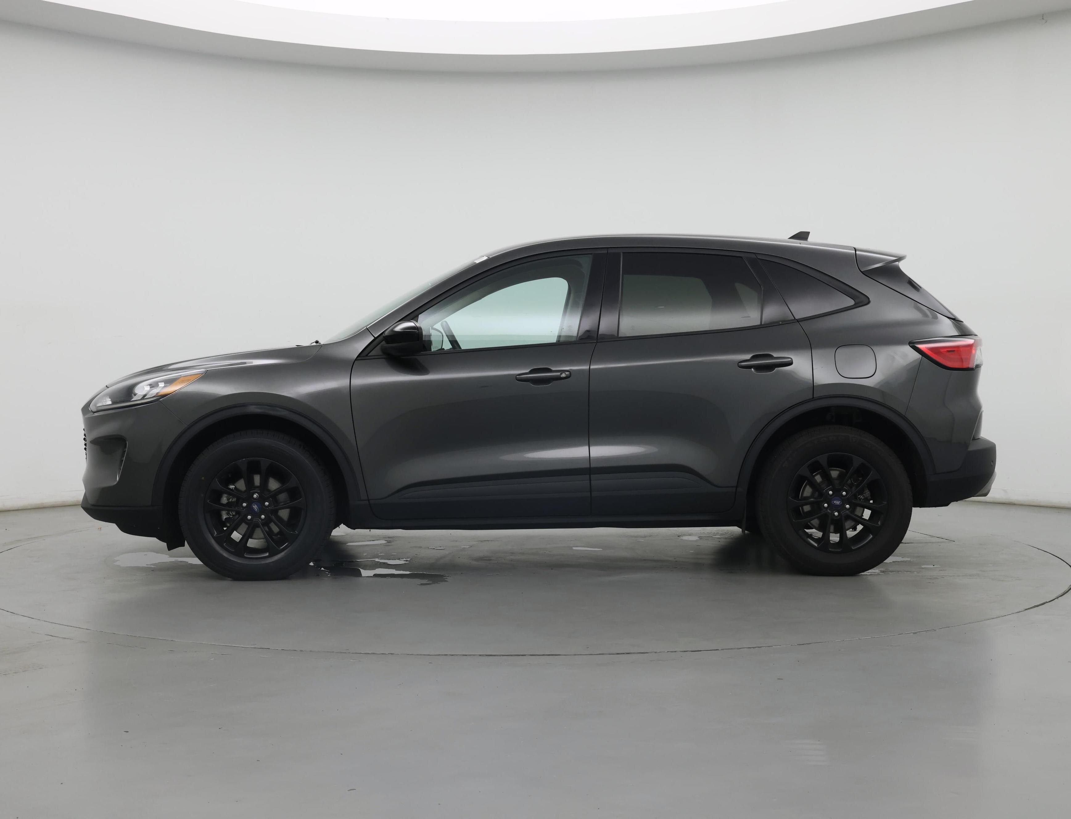 Thumbnail: 2020 Ford Escape - 3