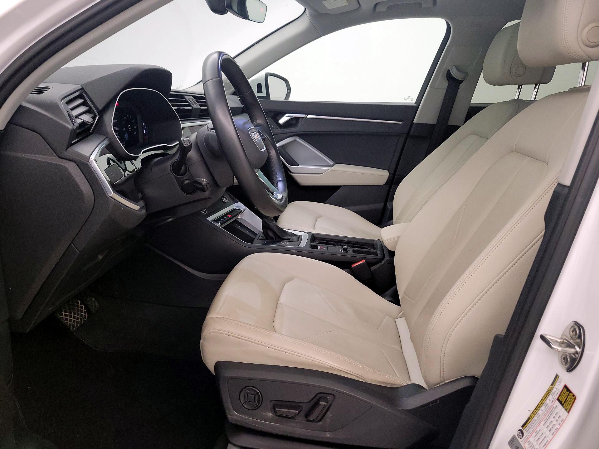 Thumbnail: 2022 Audi Q3 - 11