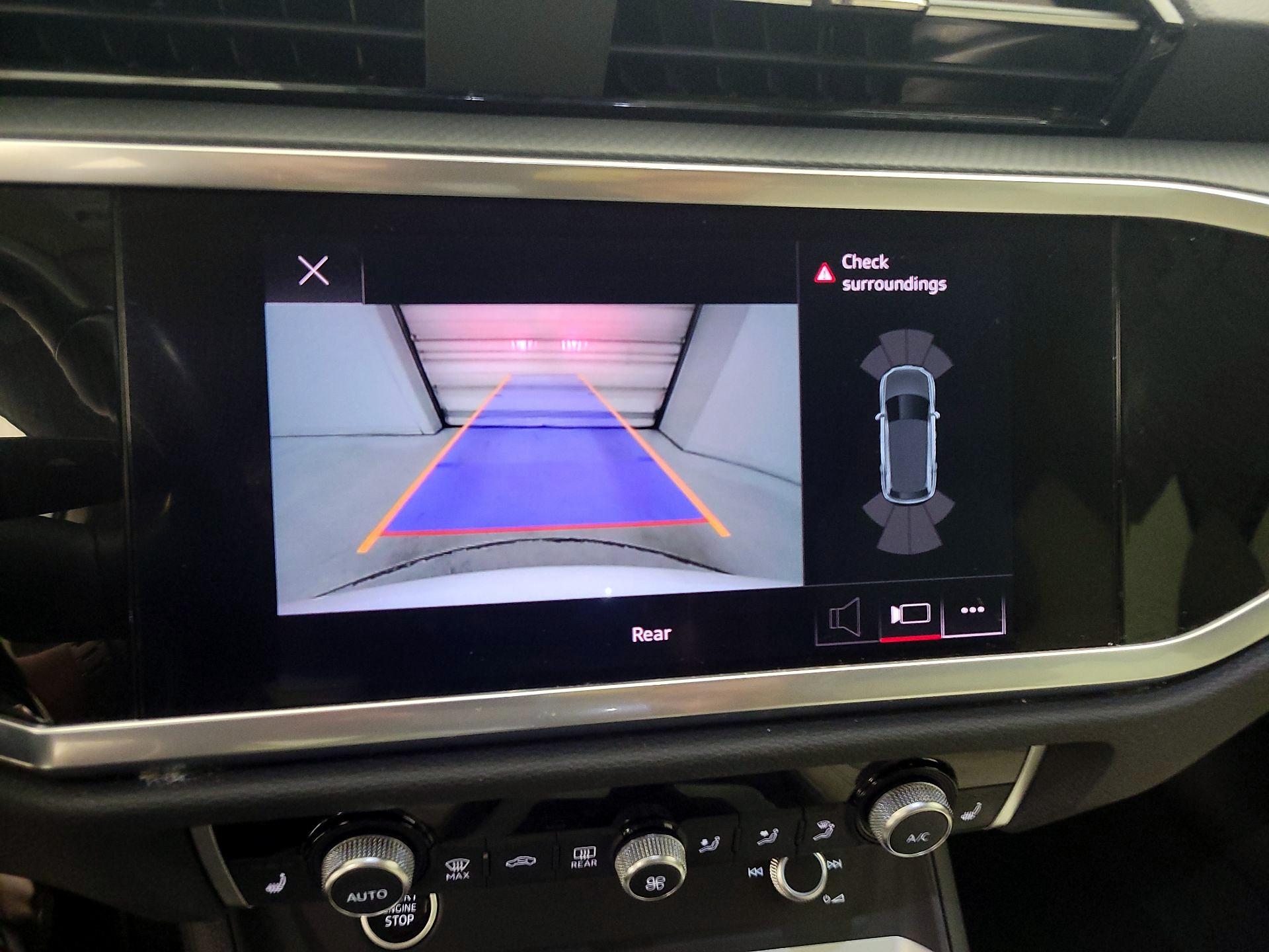 Thumbnail: 2022 Audi Q3 - 14