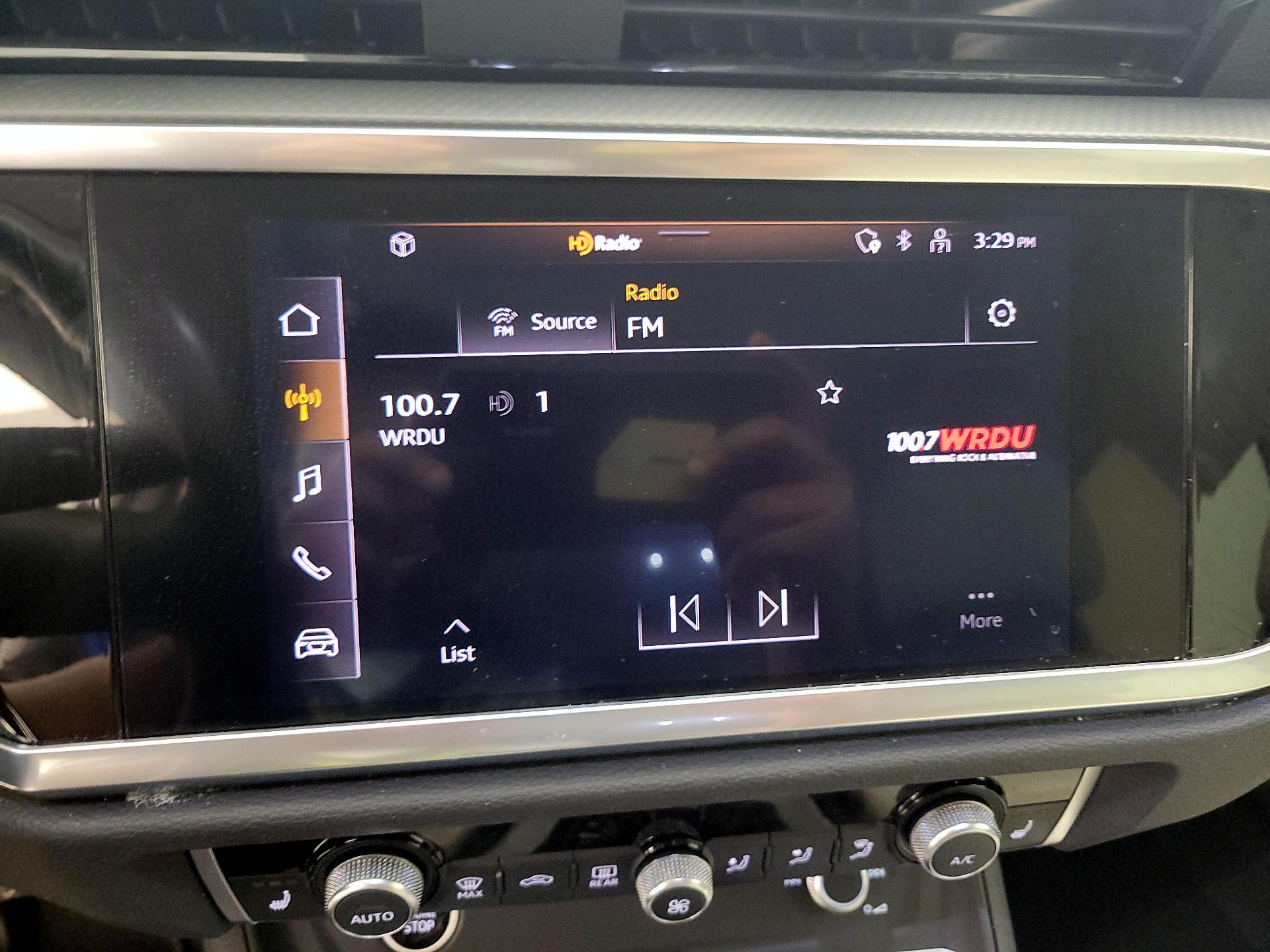 Thumbnail: 2022 Audi Q3 - 15