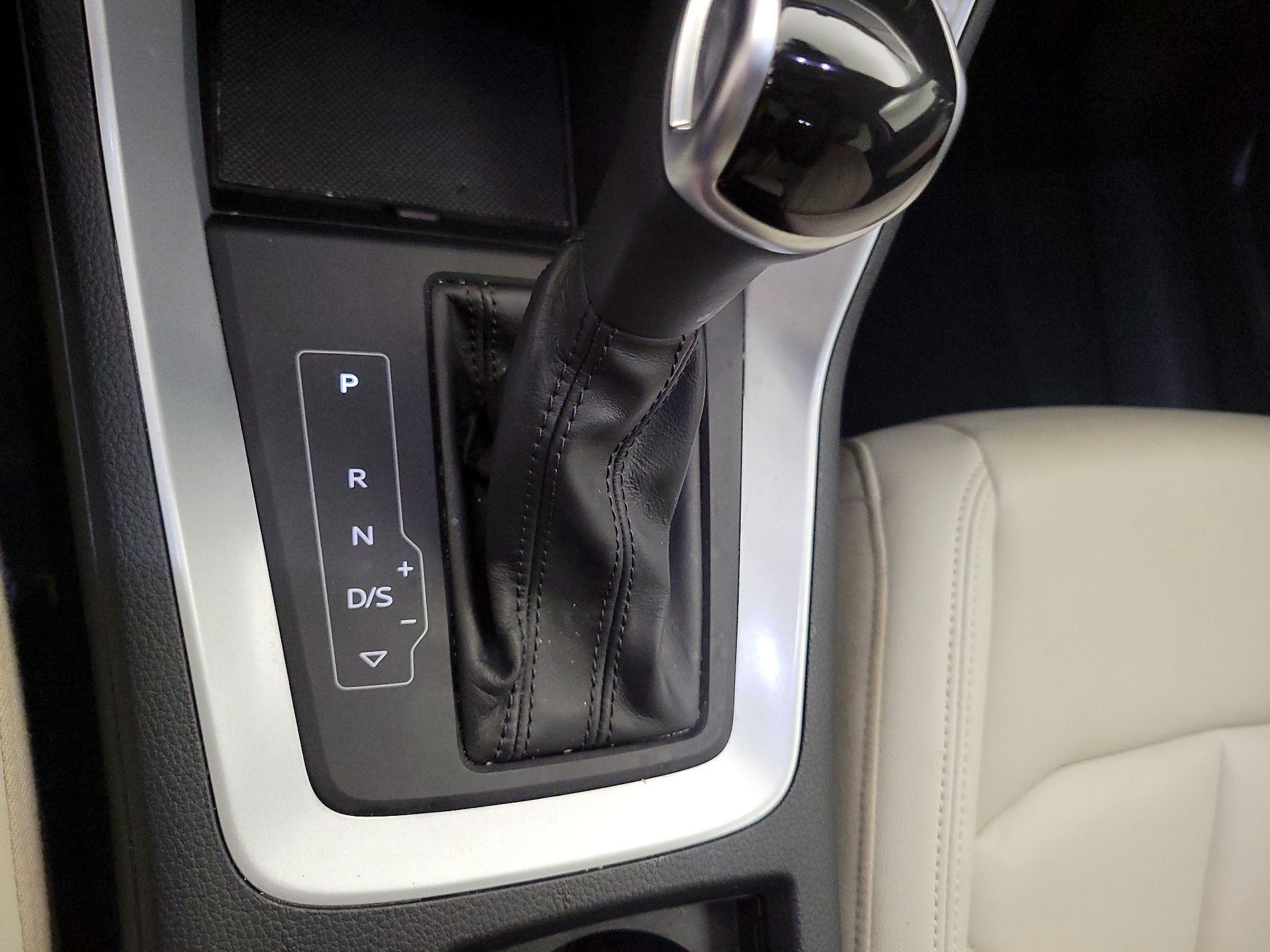 Thumbnail: 2022 Audi Q3 - 17