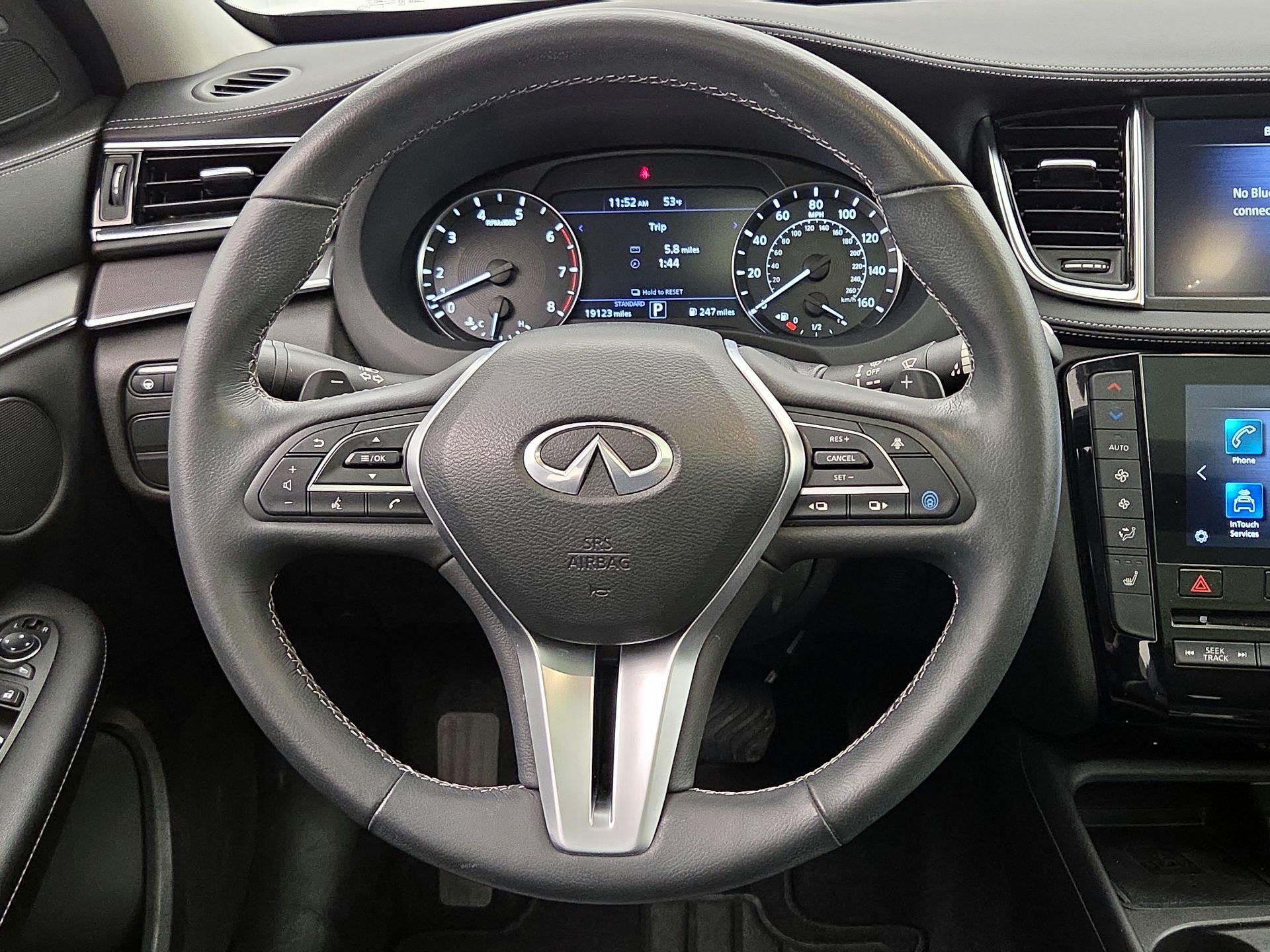 Thumbnail: 2023 INFINITI QX50 - 10