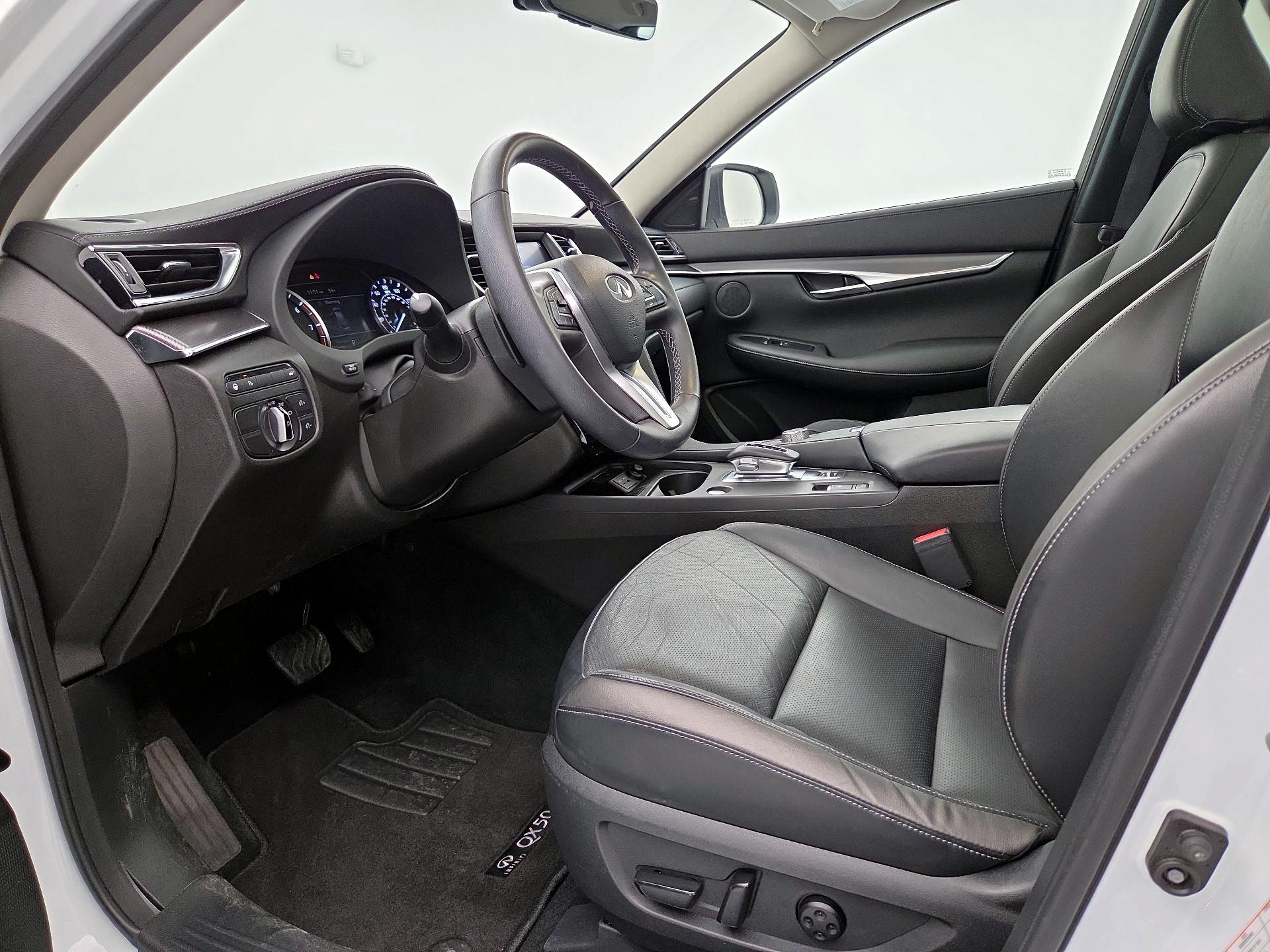 Thumbnail: 2023 INFINITI QX50 - 11
