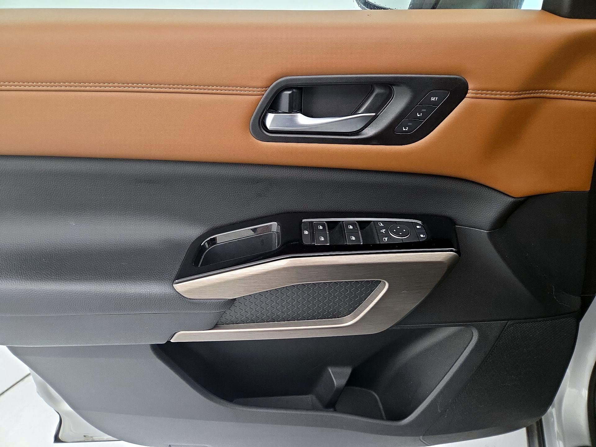 Thumbnail: 2023 Nissan Pathfinder - 12