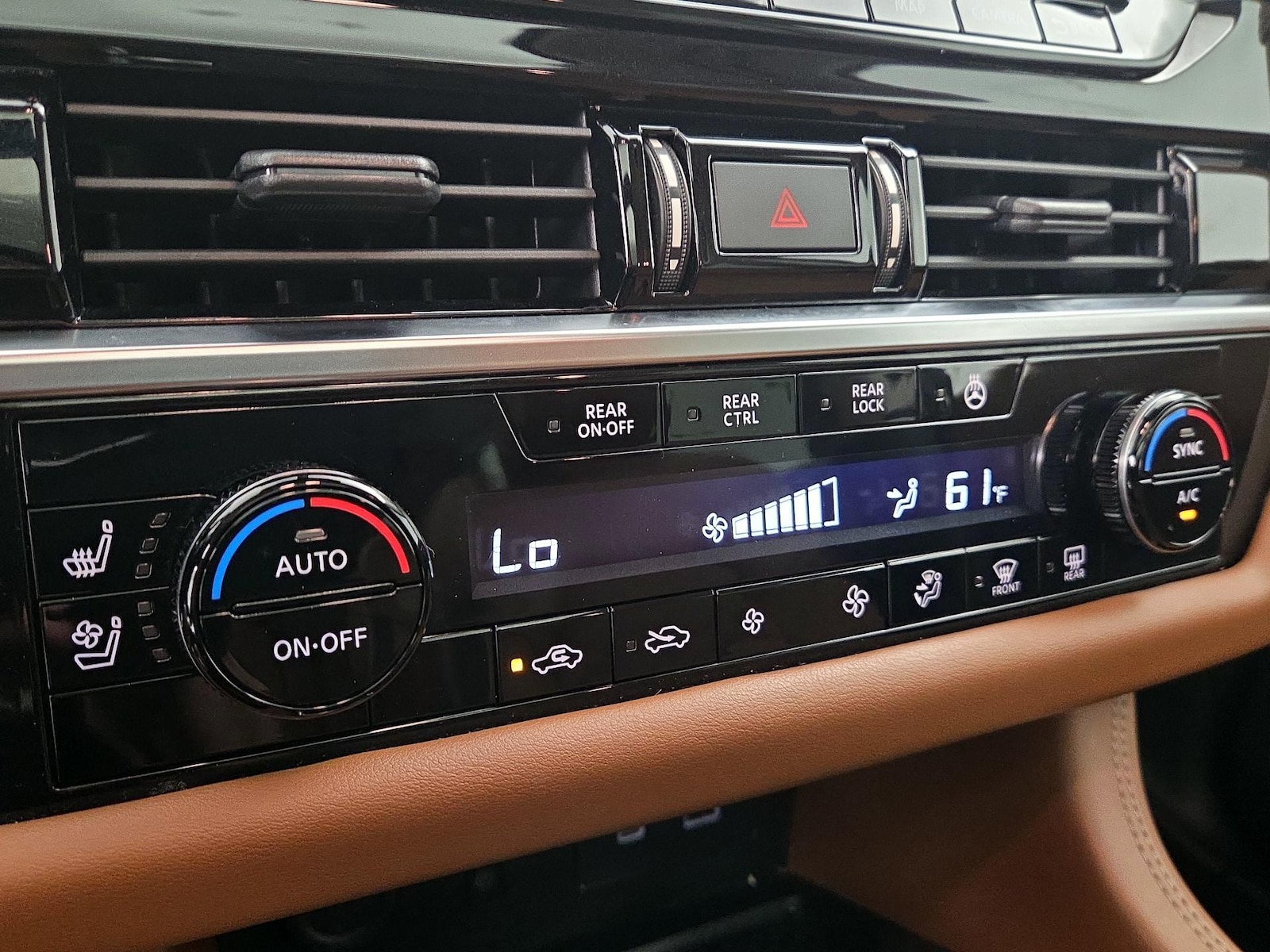 2023 Nissan Pathfinder Platinum - Photo 18