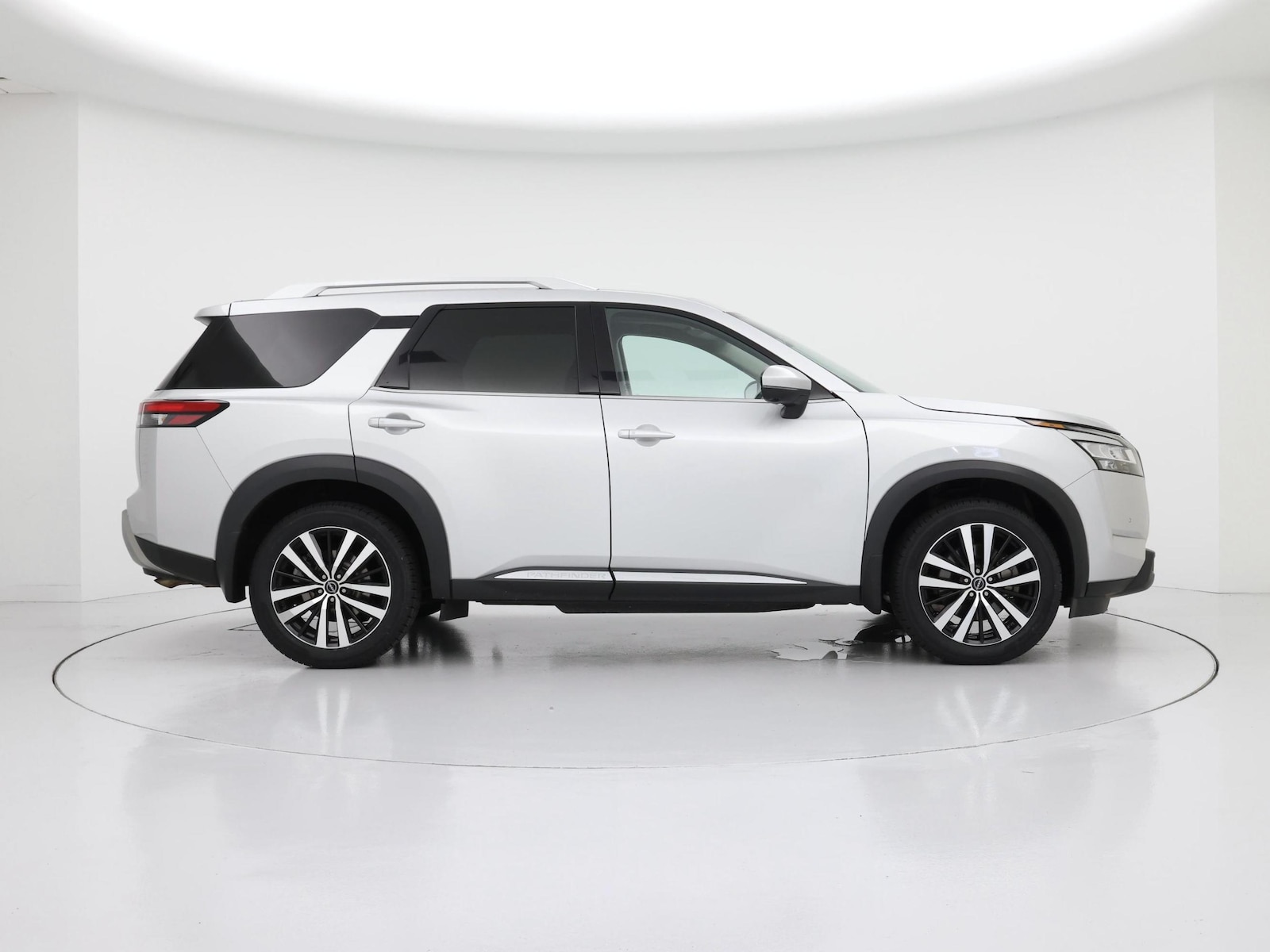 2023 Nissan Pathfinder Platinum - Photo 8