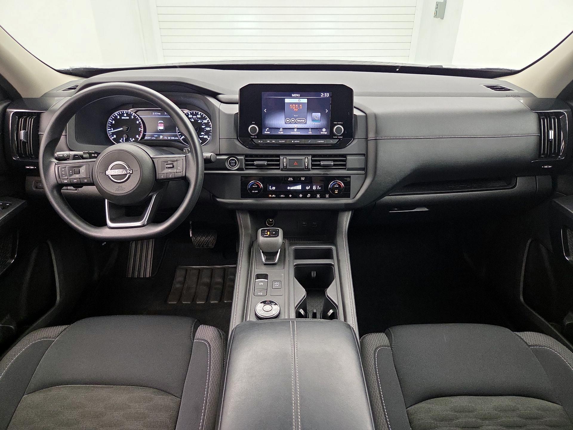 Thumbnail: 2023 Nissan Pathfinder - 9