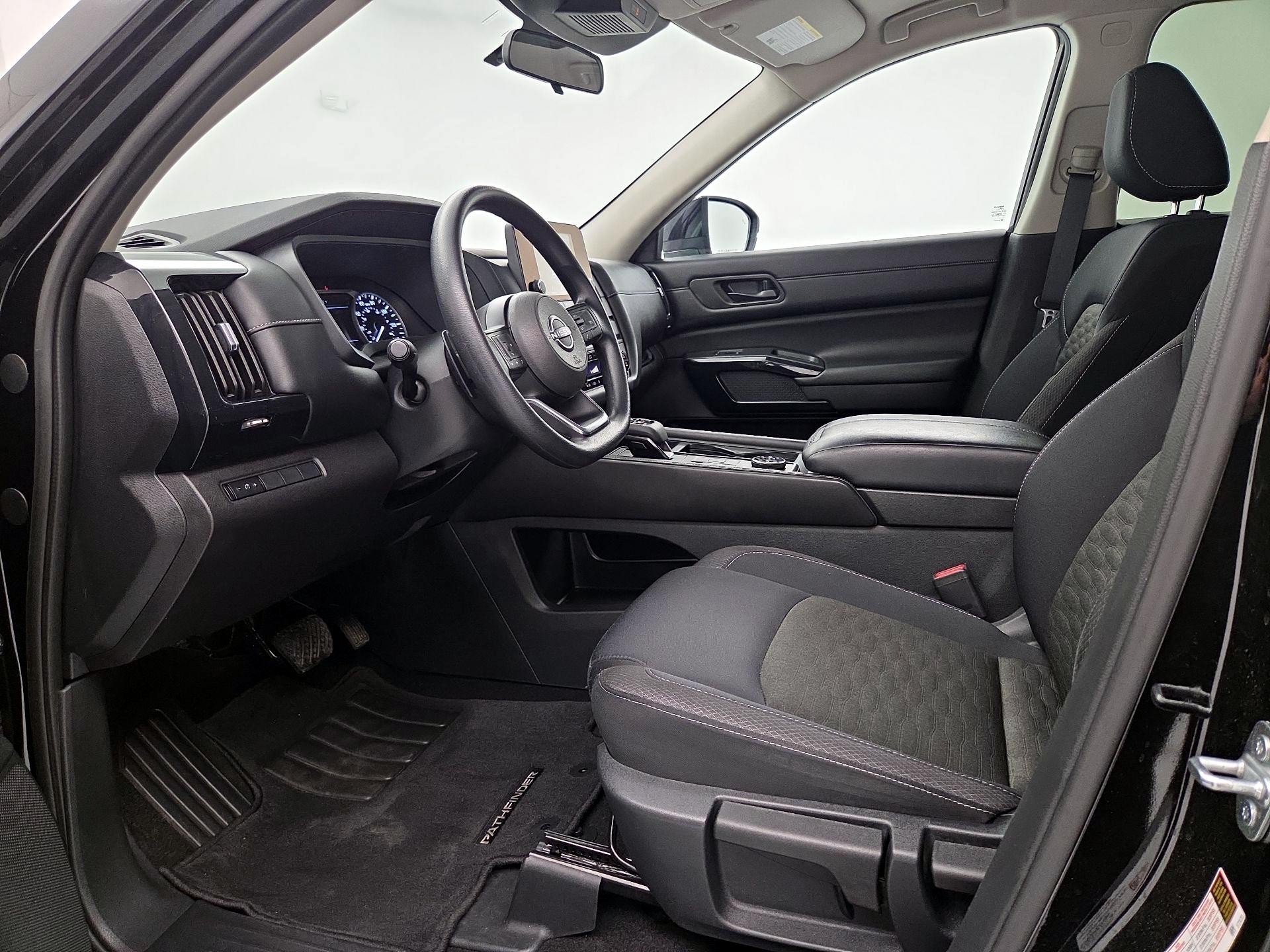 Thumbnail: 2023 Nissan Pathfinder - 11