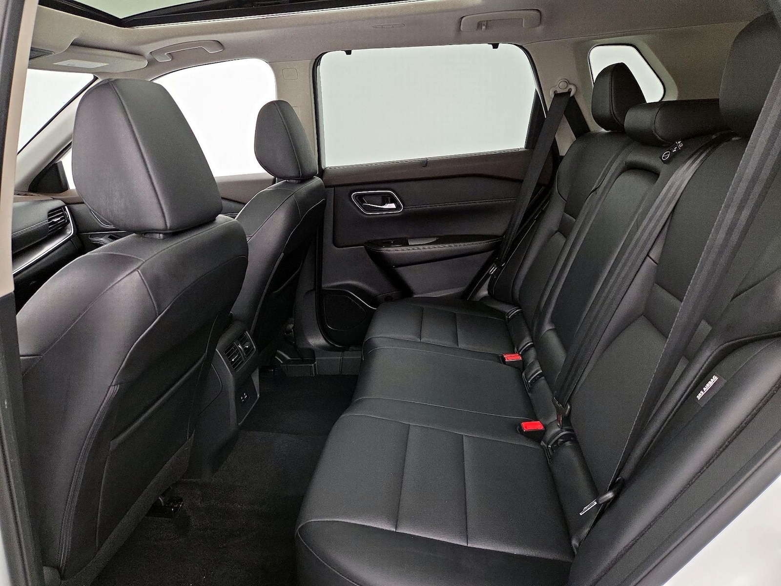 2021 Nissan Rogue SV - Photo 21