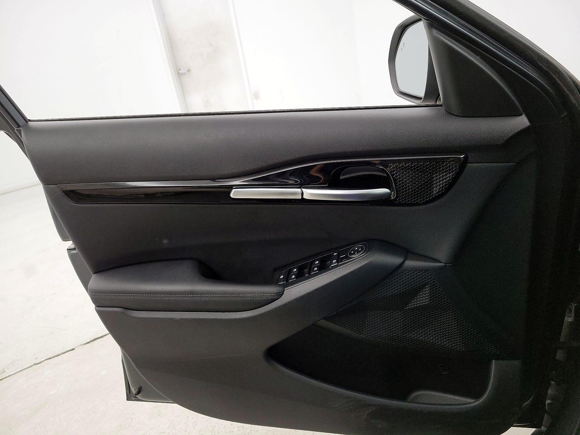 Thumbnail: 2023 Kia Seltos - 12