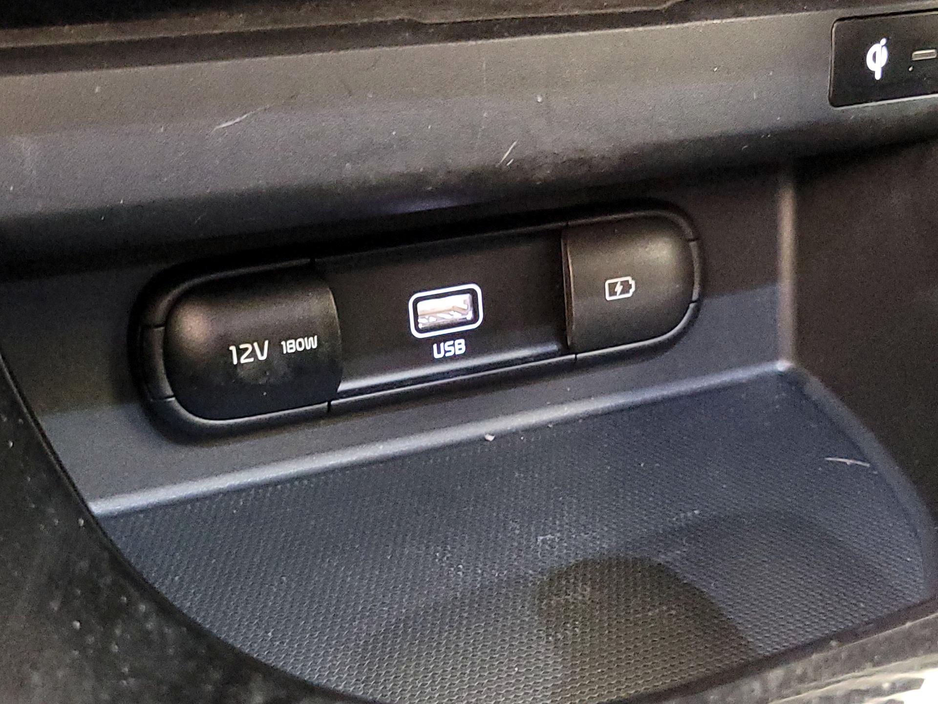 Thumbnail: 2023 Kia Seltos - 18