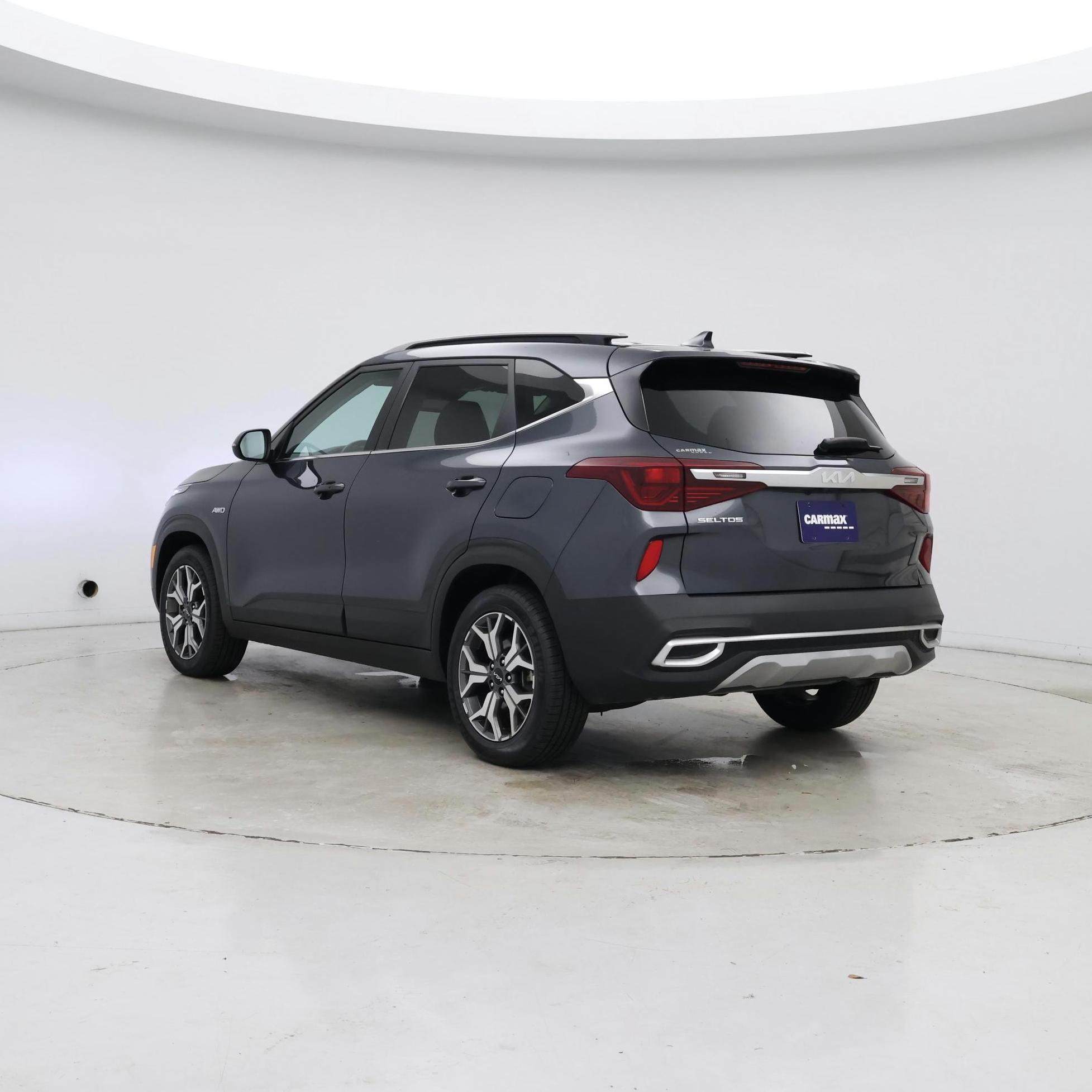 Thumbnail: 2023 Kia Seltos - 2