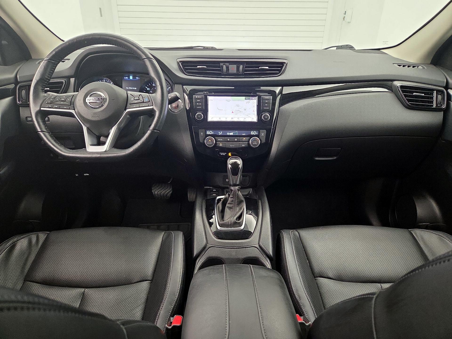 Thumbnail: 2022 Nissan Rogue Sport - 9