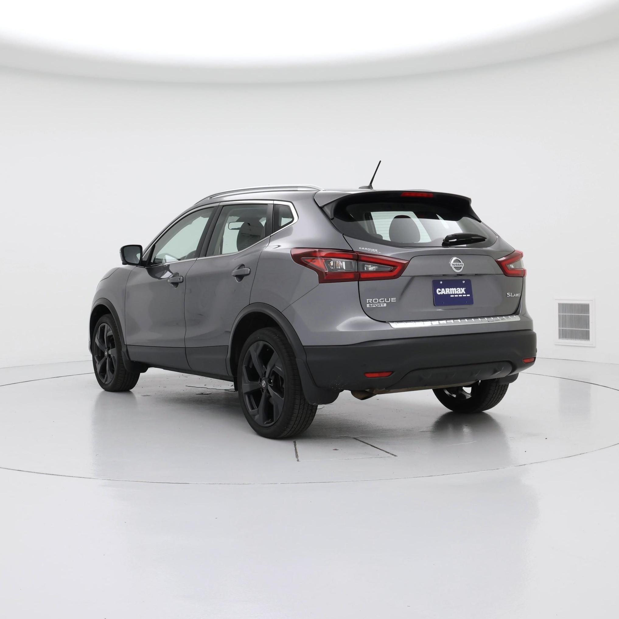 Thumbnail: 2022 Nissan Rogue Sport - 2