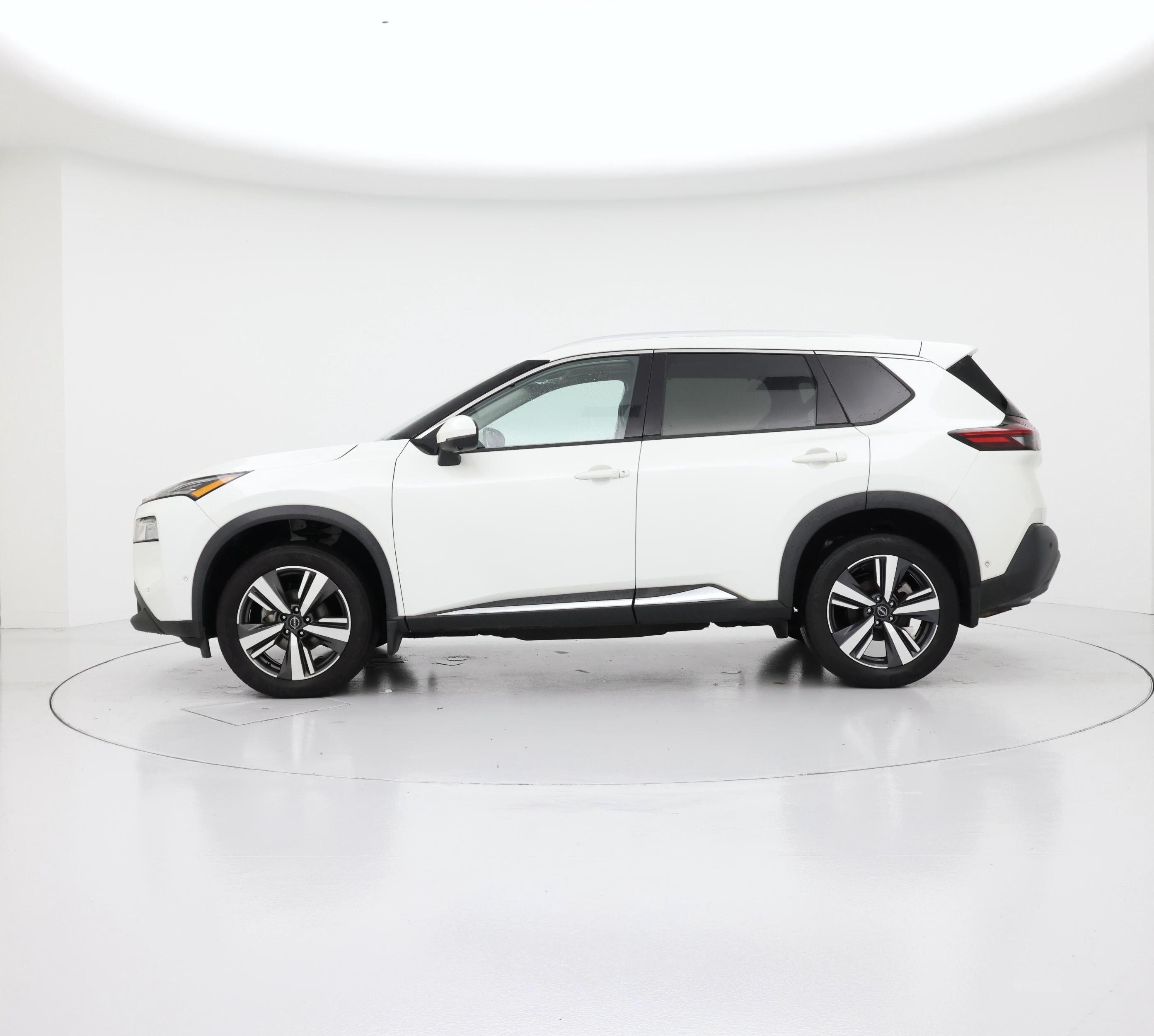 Thumbnail: 2023 Nissan Rogue - 3