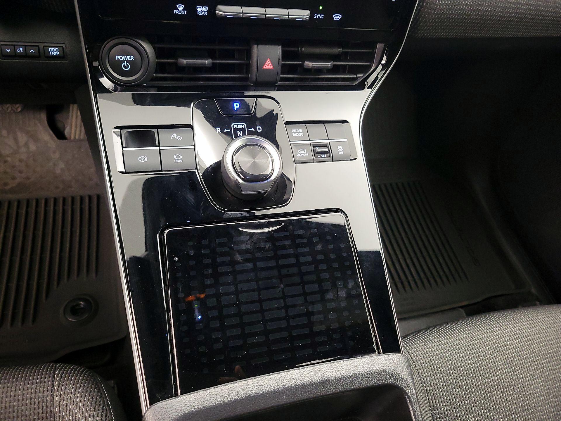 Thumbnail: 2024 Subaru Solterra - 17