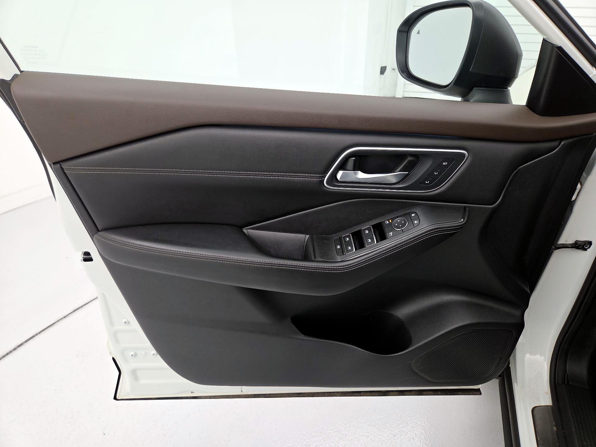 Thumbnail: 2023 Nissan Rogue - 12