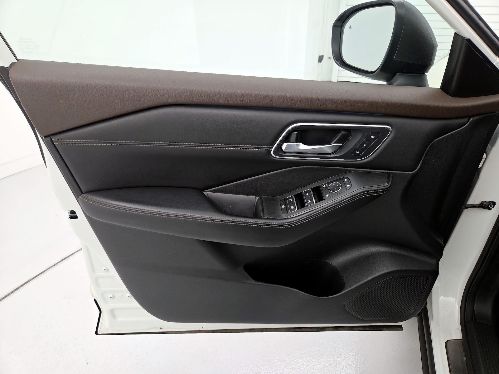 2023 Nissan Rogue Platinum - Photo 13