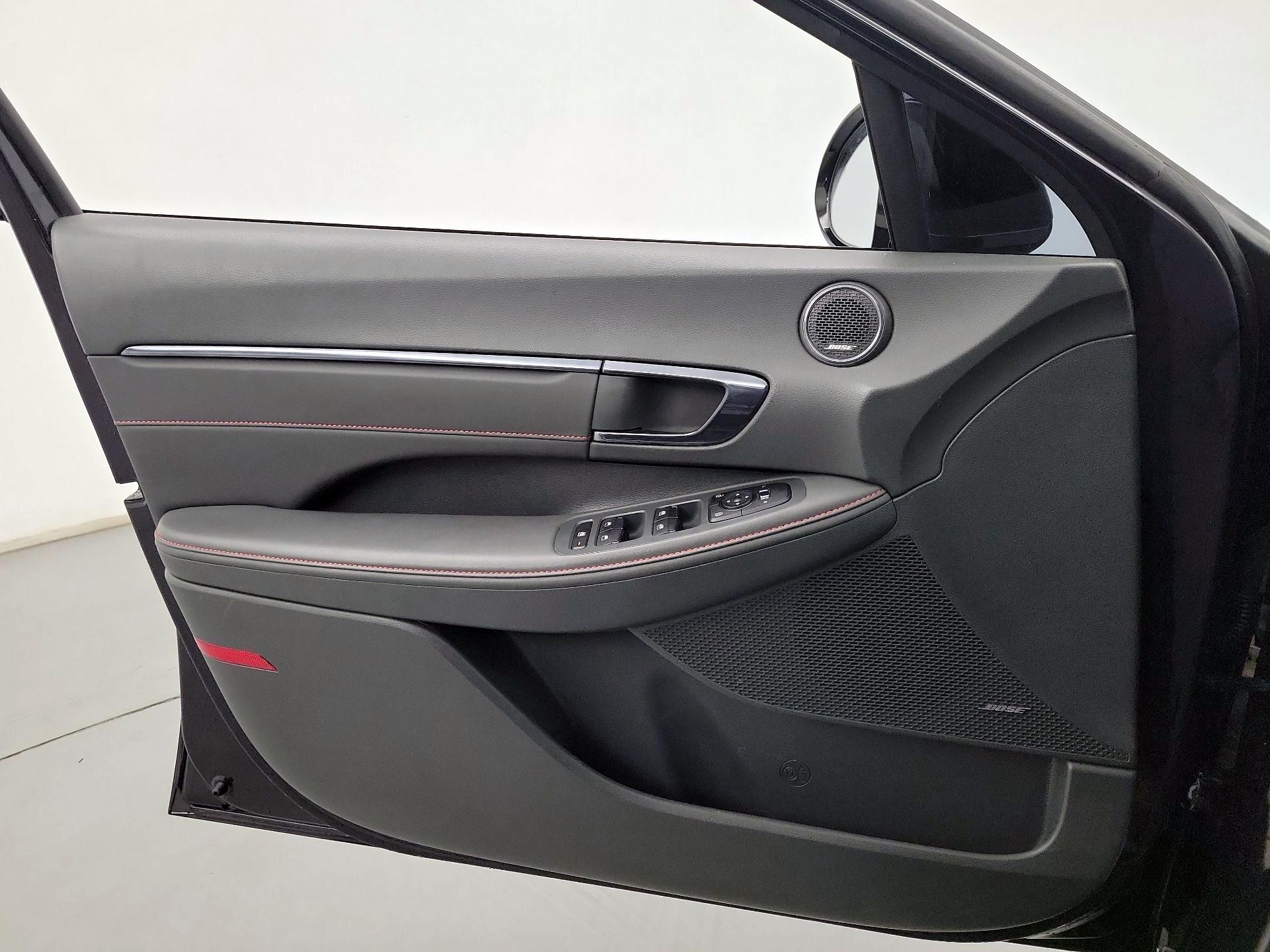 Thumbnail: 2023 Hyundai Sonata - 12