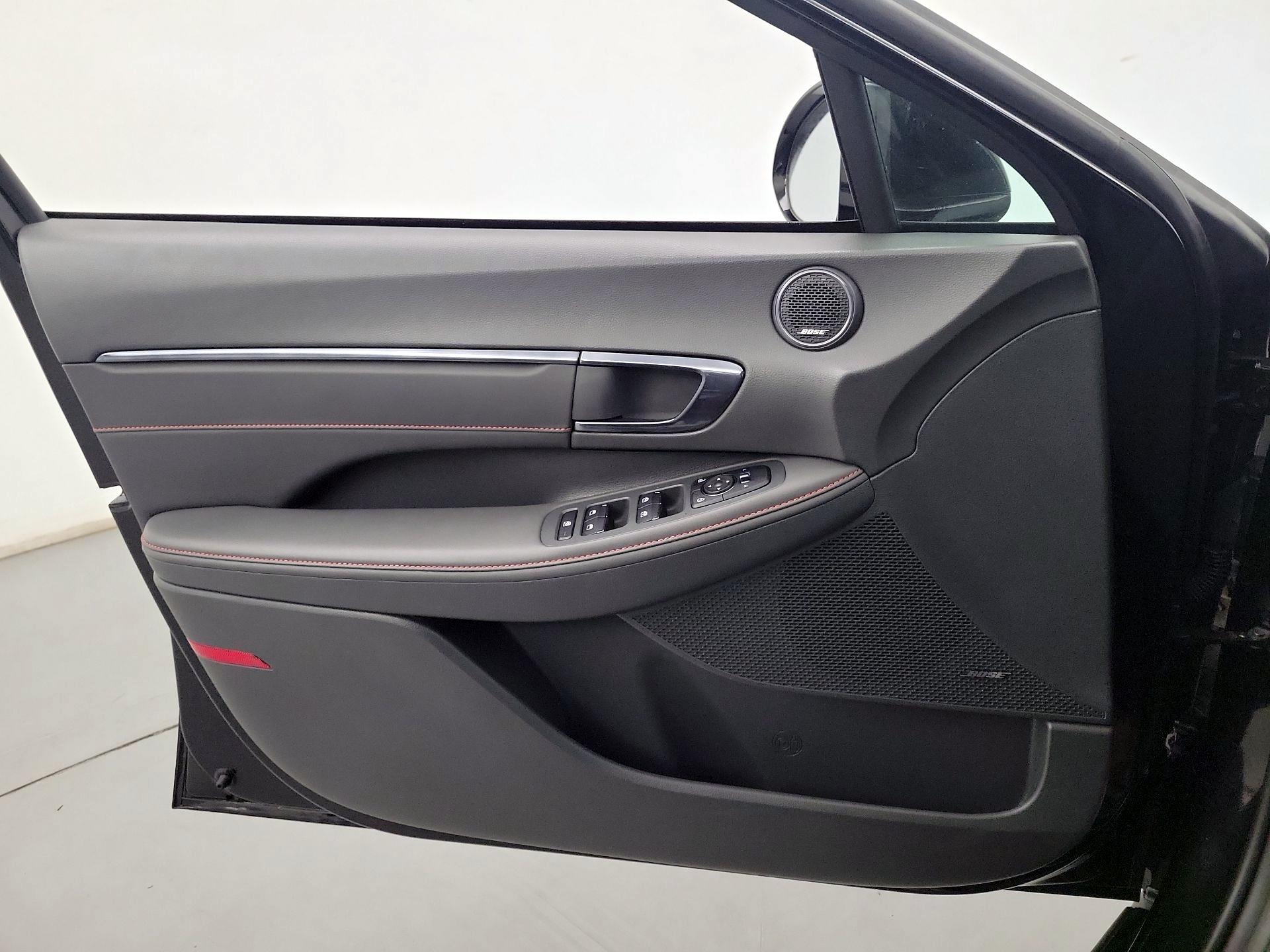 Thumbnail: 2023 Hyundai Sonata - 12