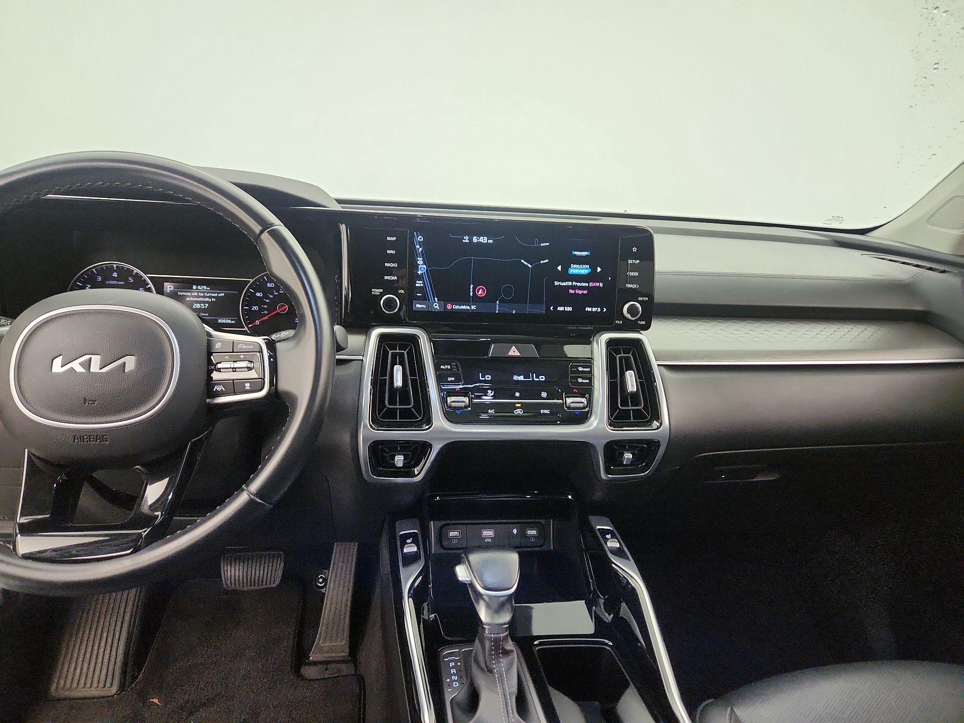 Thumbnail: 2022 Kia Sorento - 9