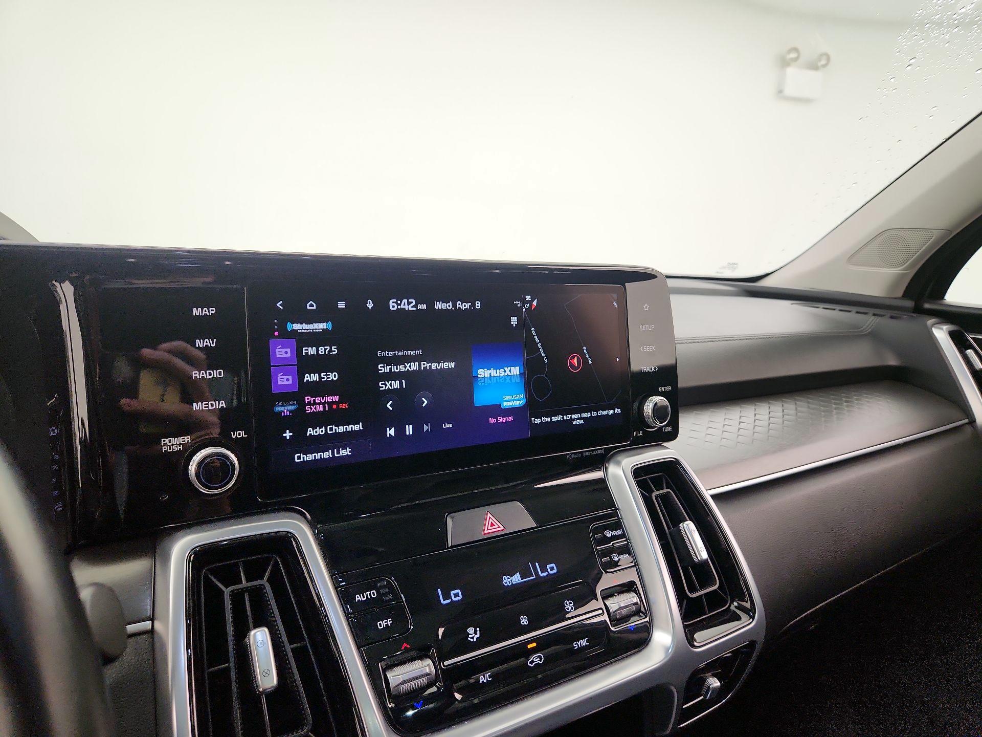 Thumbnail: 2022 Kia Sorento - 16