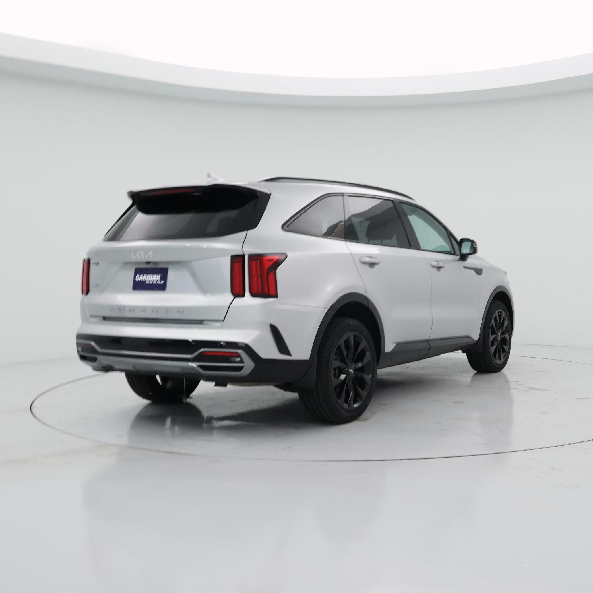 Thumbnail: 2022 Kia Sorento - 8