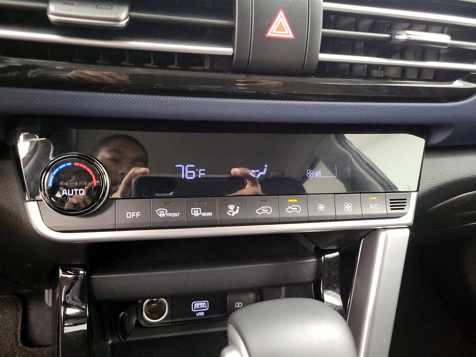 Thumbnail: 2023 Kia Seltos - 15