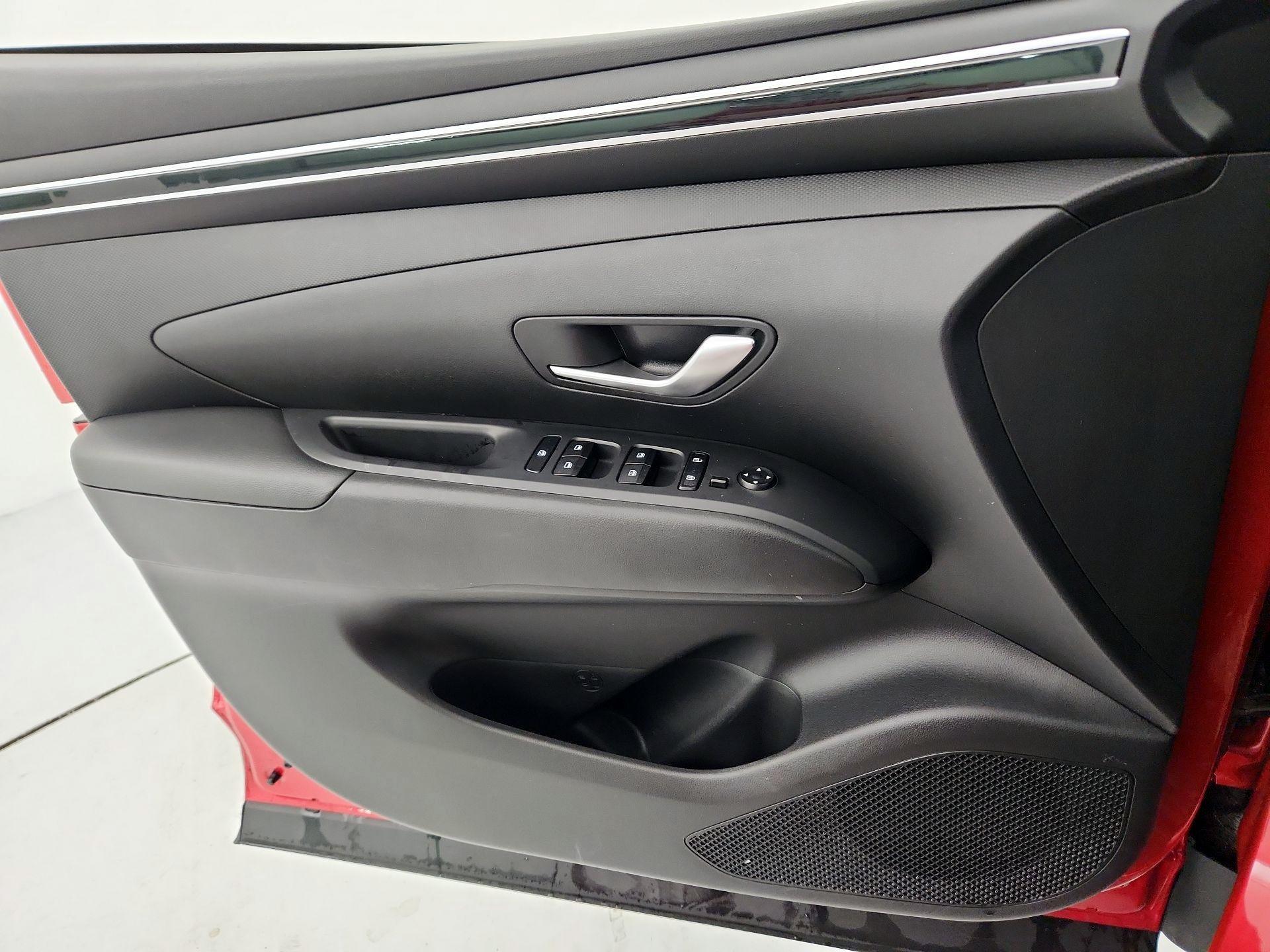 Thumbnail: 2023 Hyundai Tucson - 12