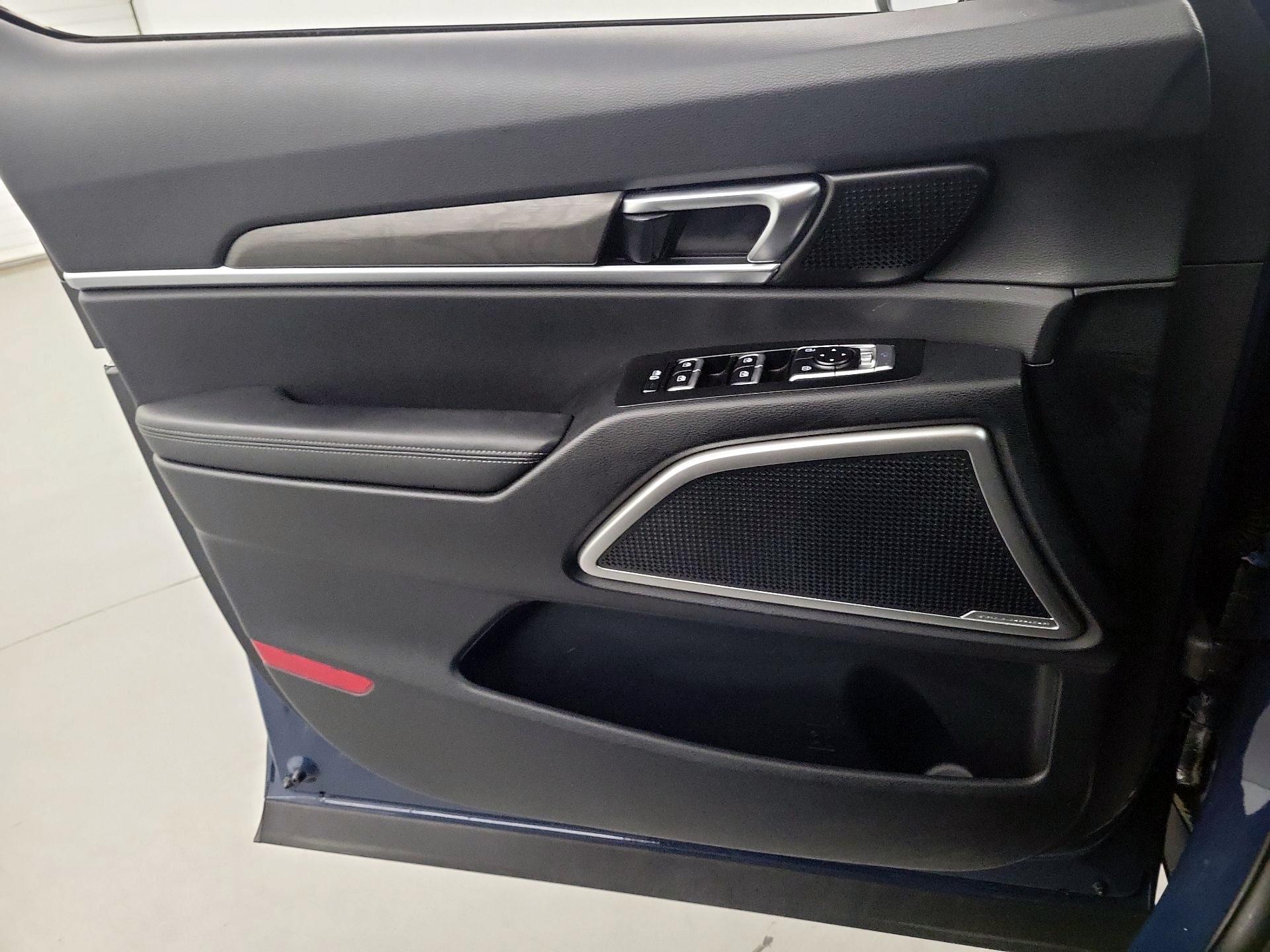 Thumbnail: 2023 Kia Telluride - 12