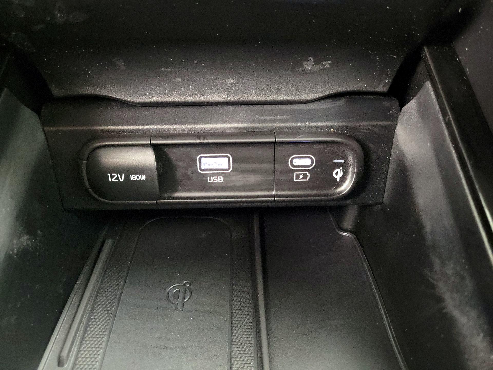 Thumbnail: 2023 Kia Telluride - 19