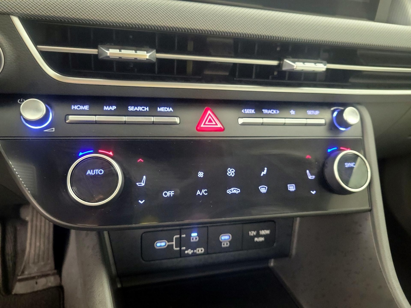 2024 Hyundai Sonata SEL - Photo 17