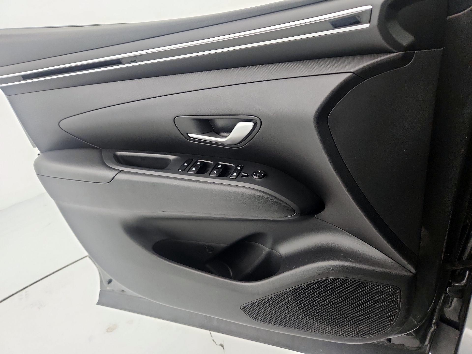 Thumbnail: 2023 Hyundai Tucson - 12