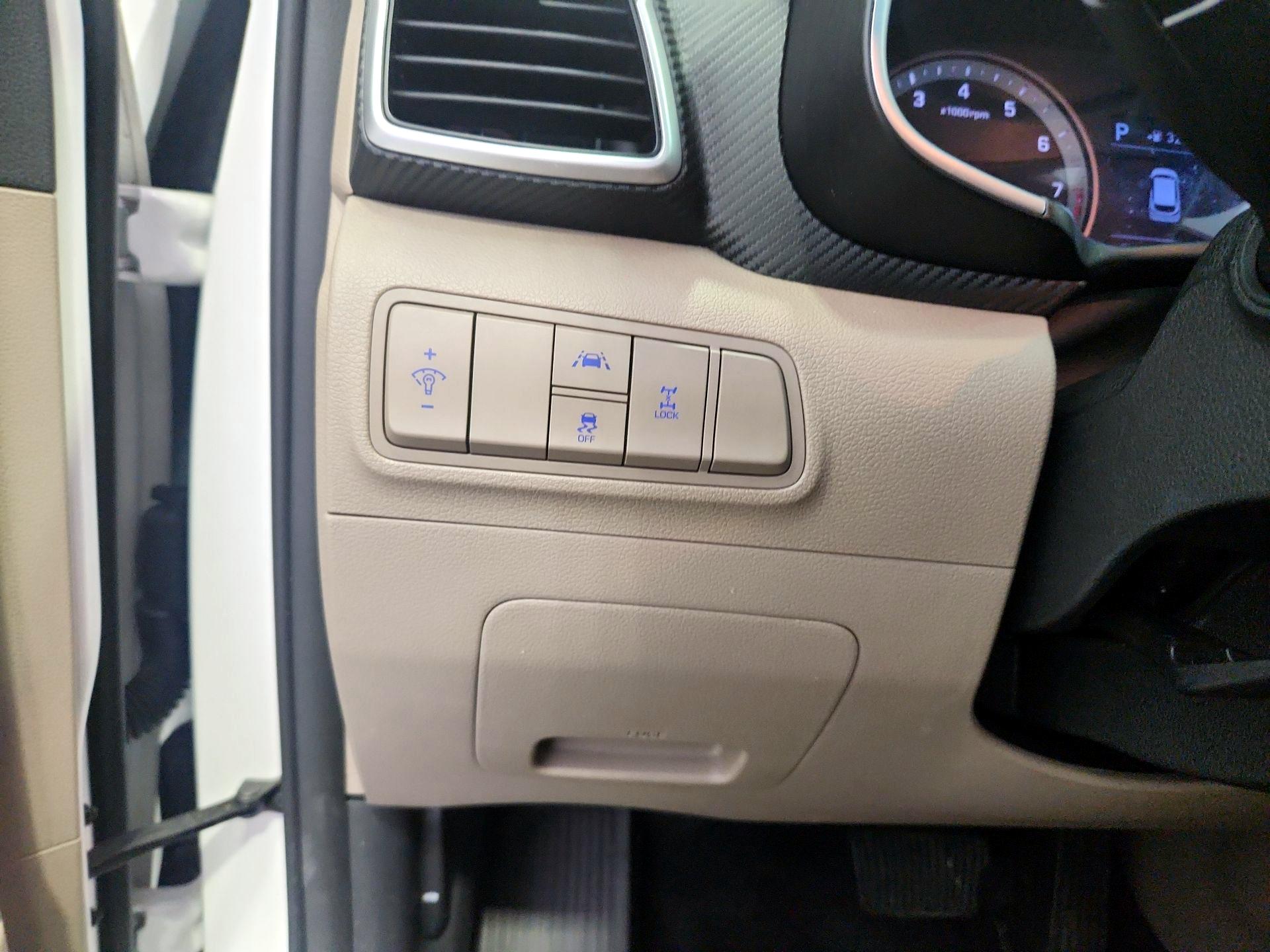 Thumbnail: 2020 Hyundai Tucson - 13