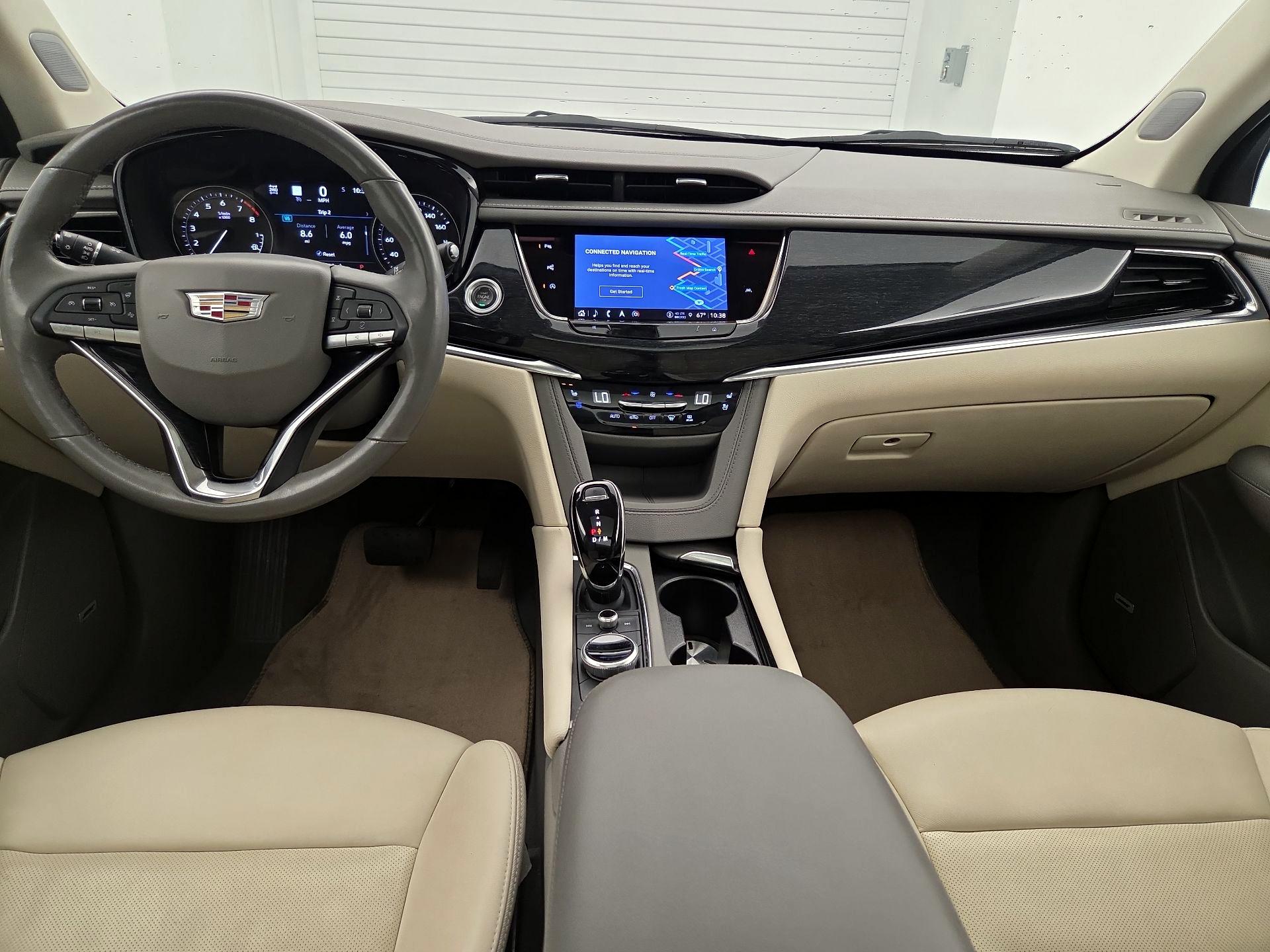 Thumbnail: 2023 Cadillac XT6 - 9